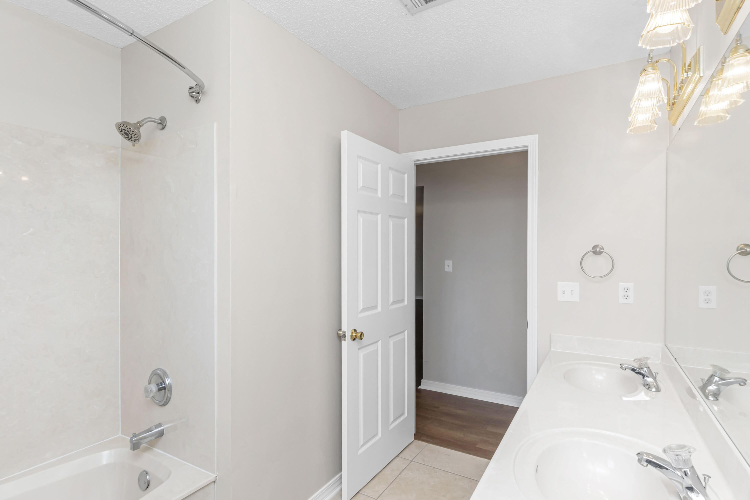 SILVER OAKS PH 2 - Residential Lease