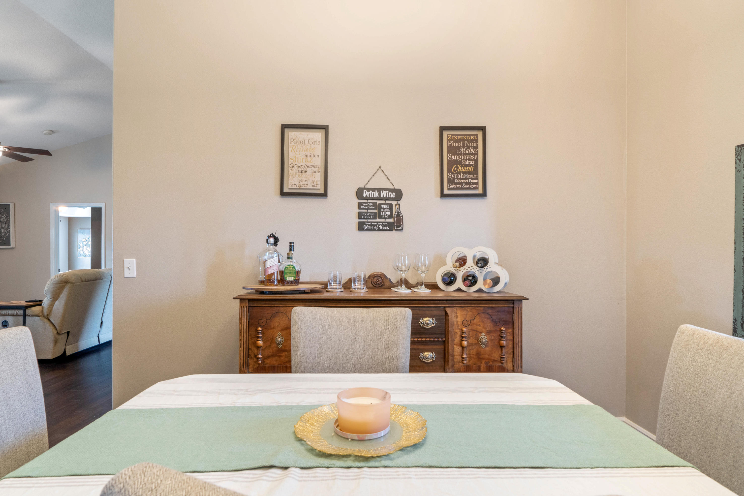 HOLLEY BY THE SEA - Residential