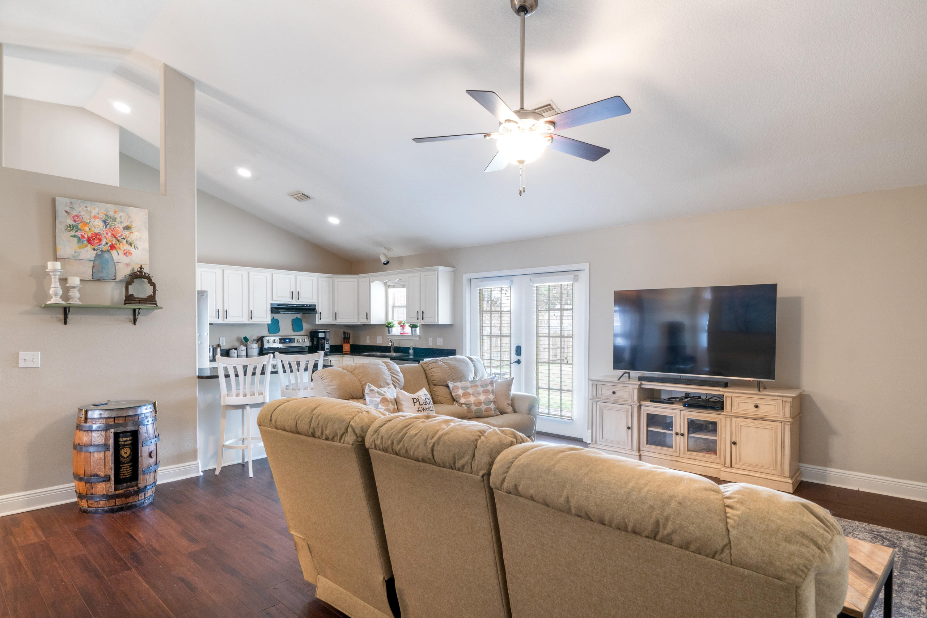 HOLLEY BY THE SEA - Residential