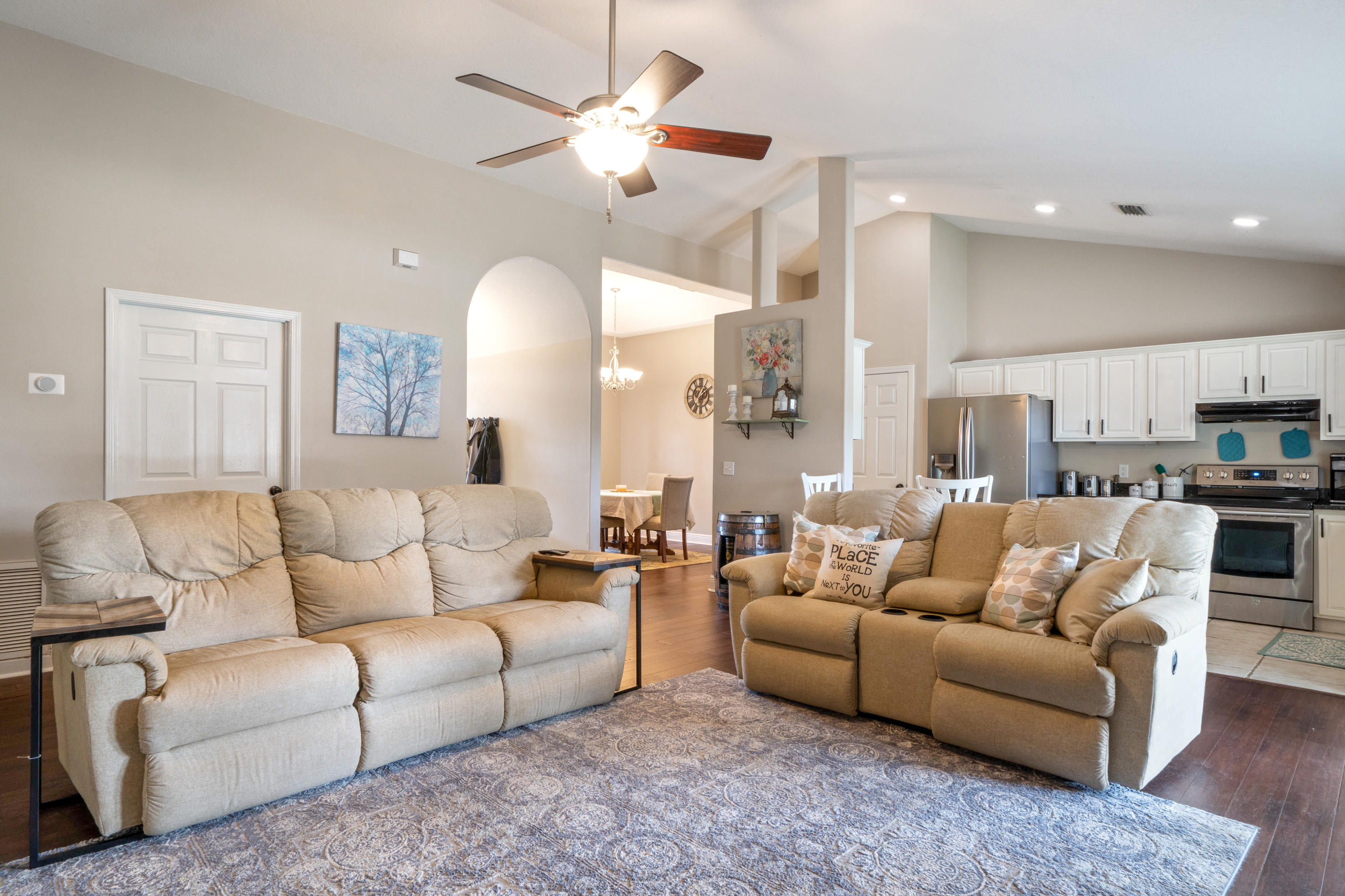 HOLLEY BY THE SEA - Residential