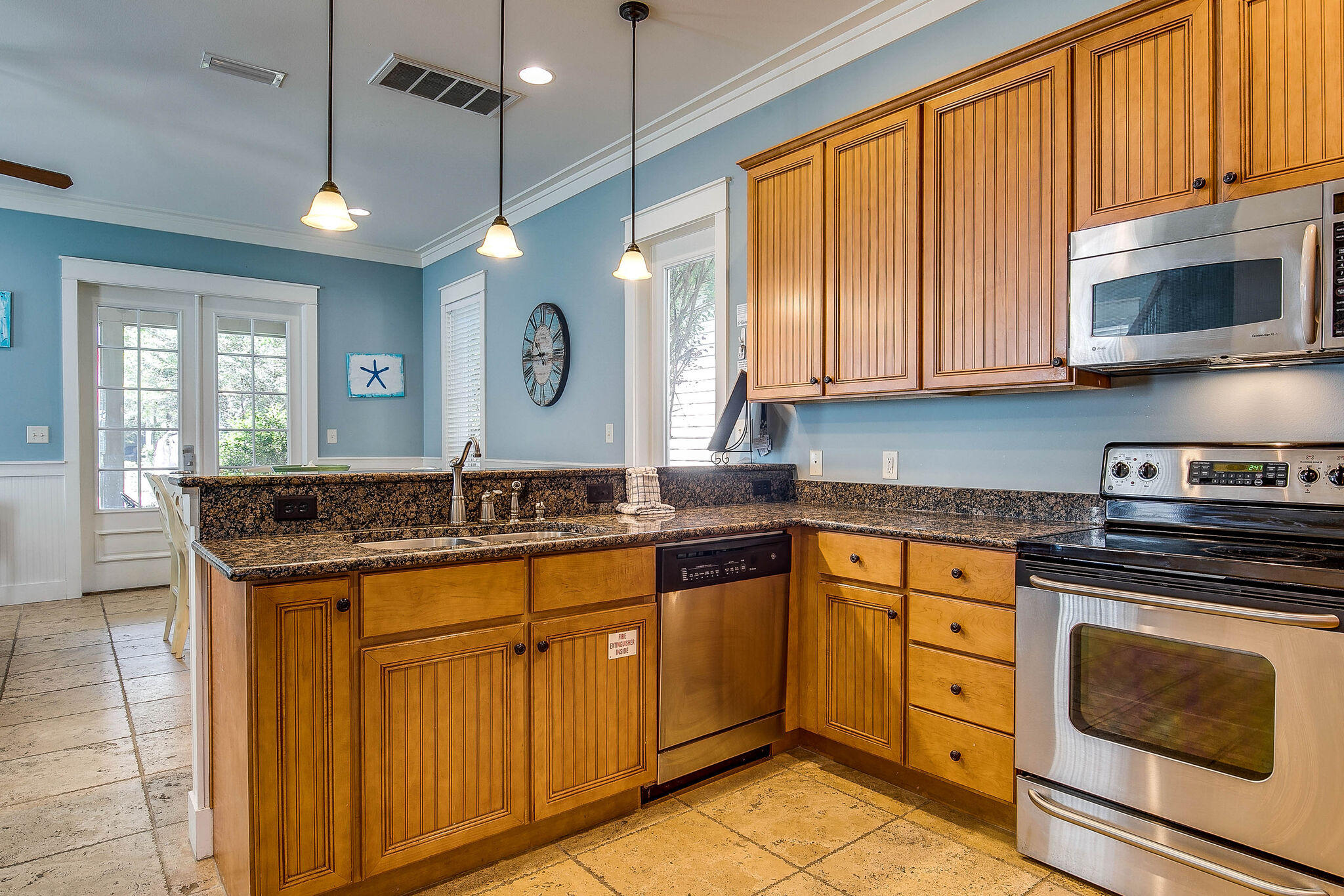 BUNGALOS AT SANDESTIN - Residential