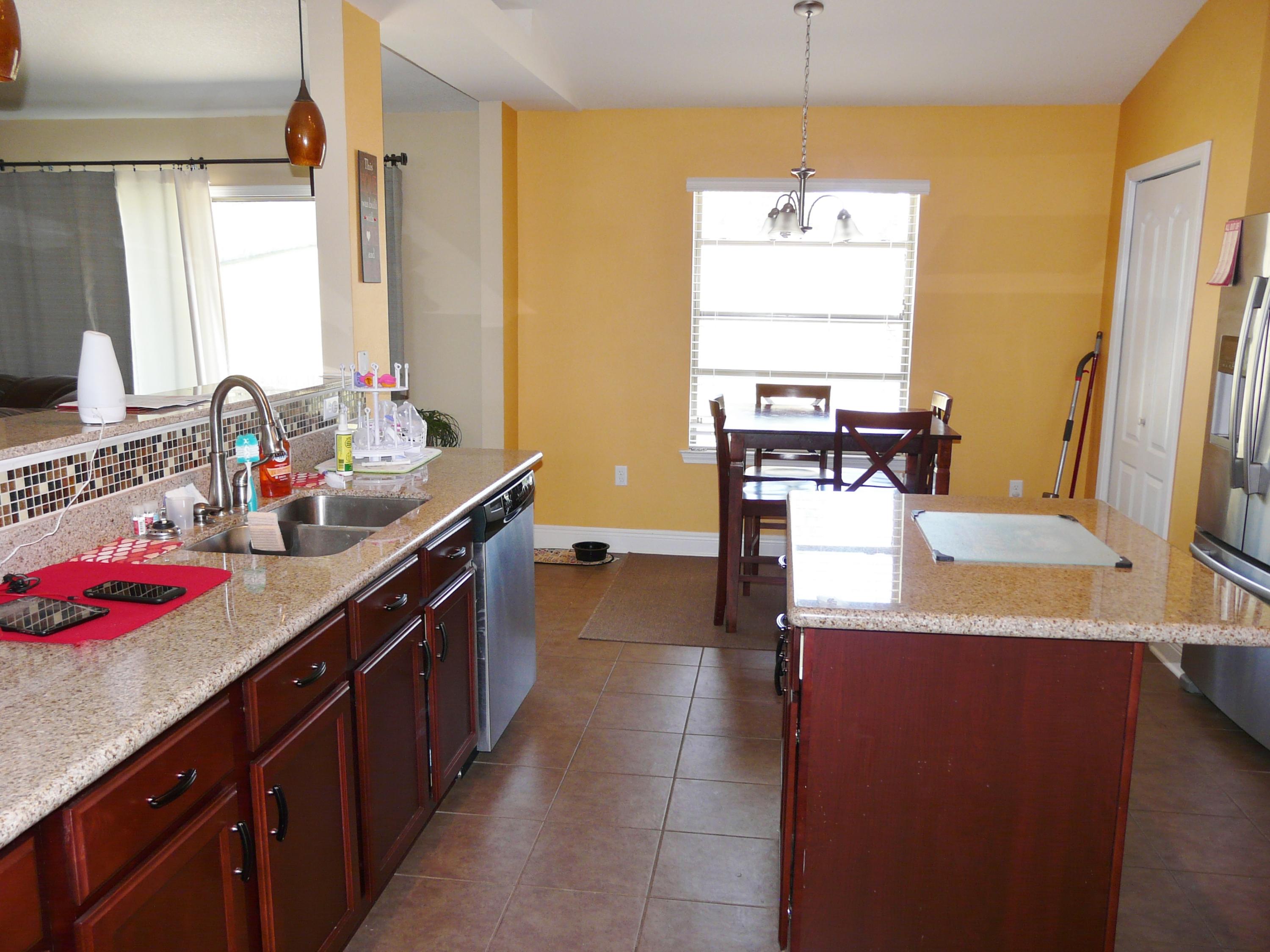 SILVER SPRINGS EST - Residential