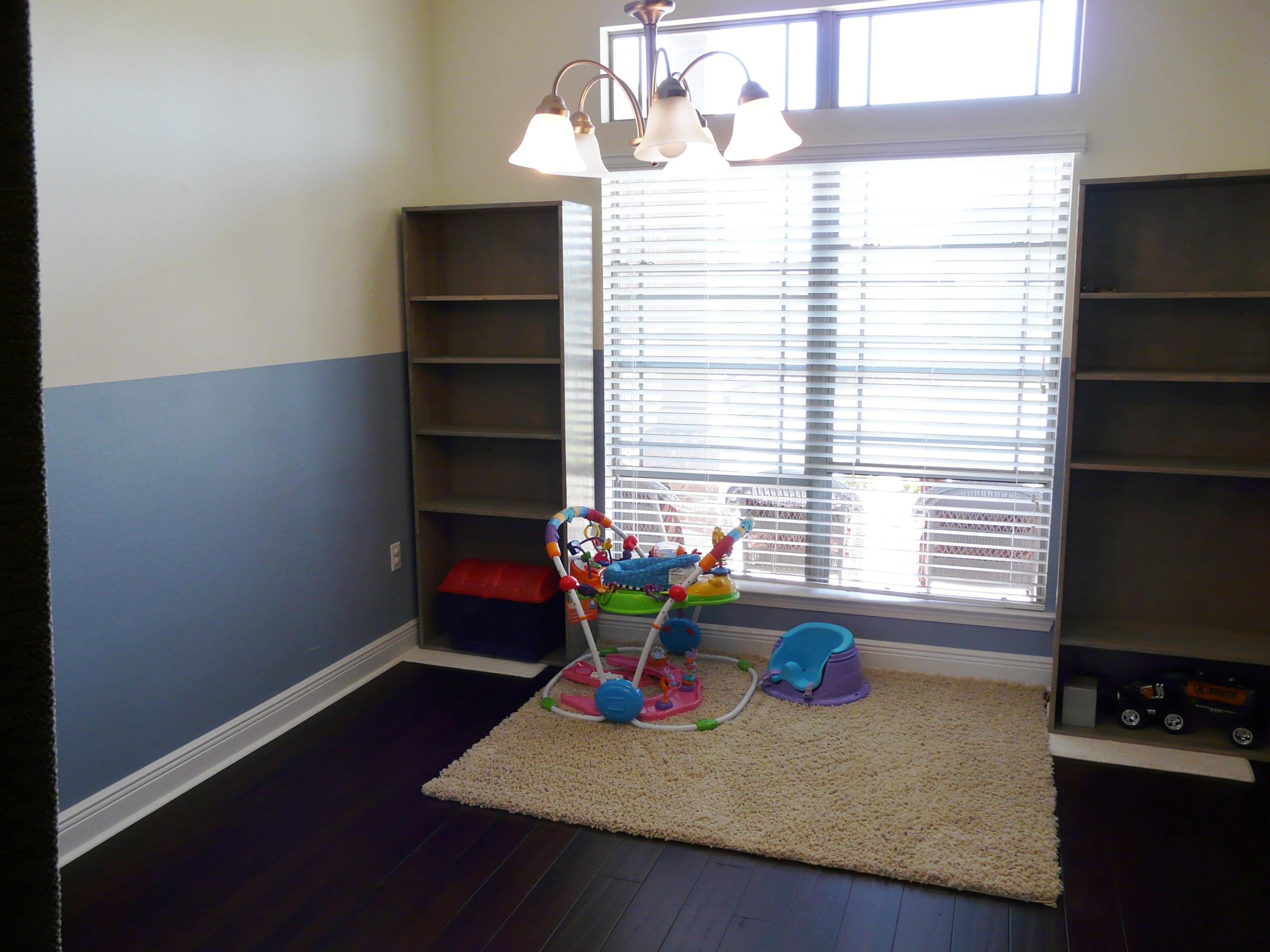 SILVER SPRINGS EST - Residential