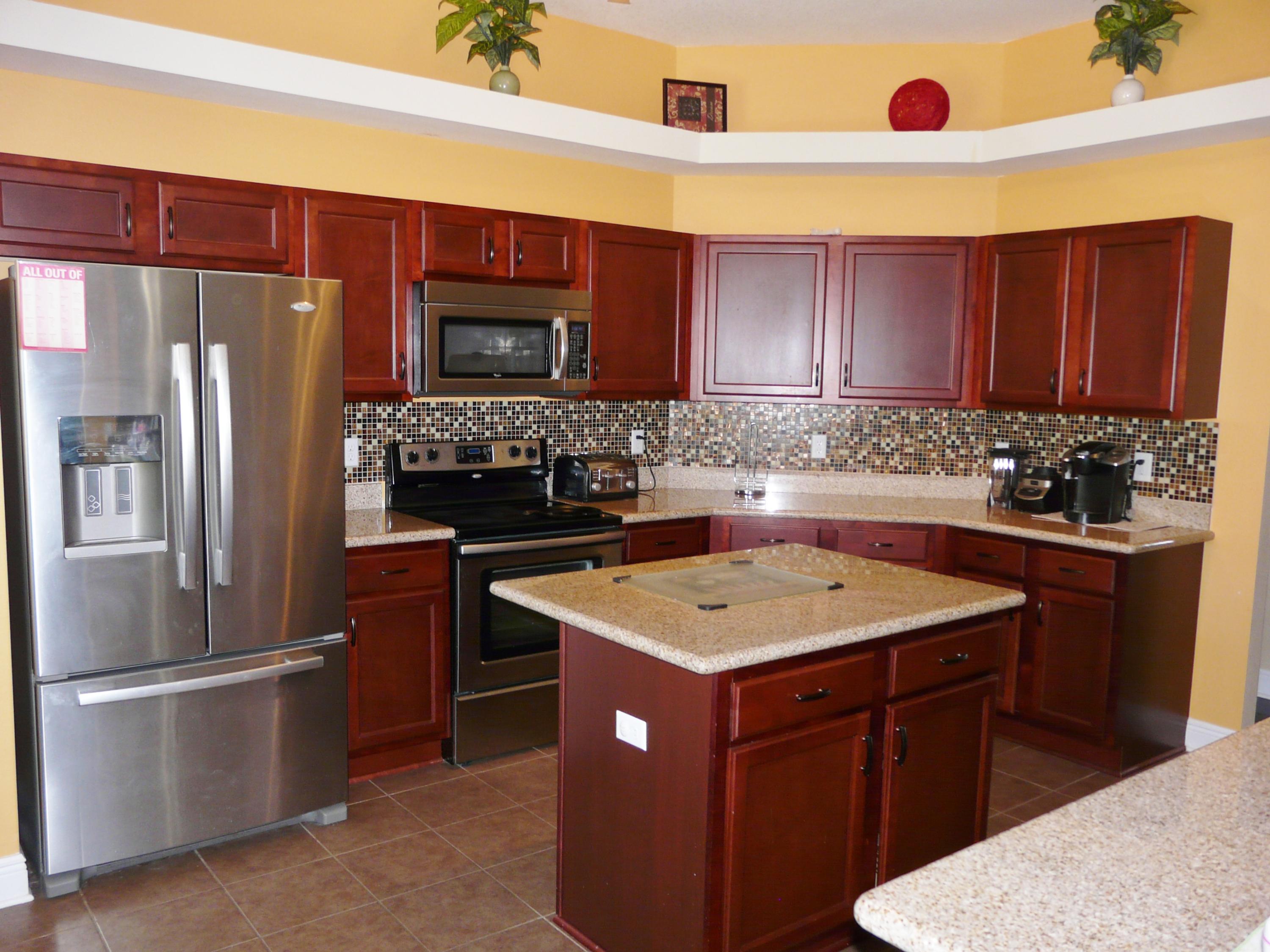 SILVER SPRINGS EST - Residential