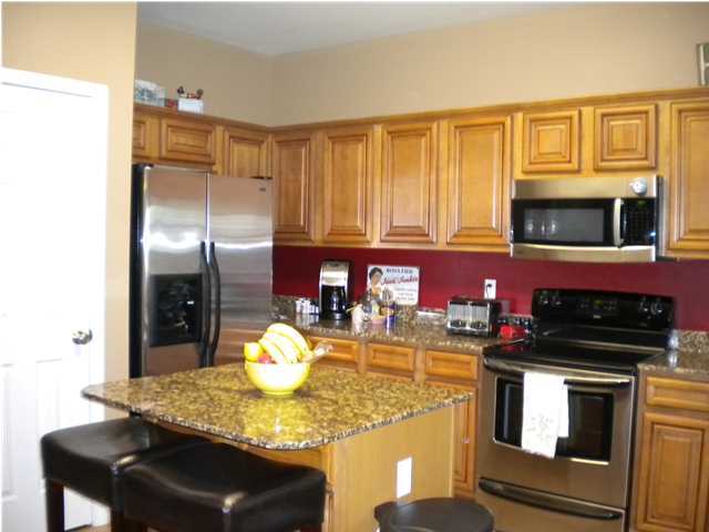 MERIDIAN SQUARE T/H - Residential