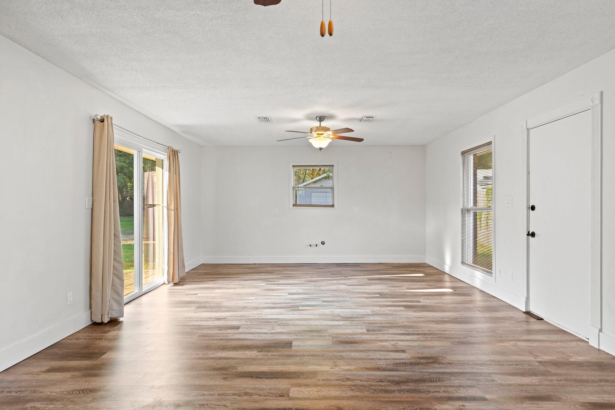 METES & BOUNDS - Residential Lease