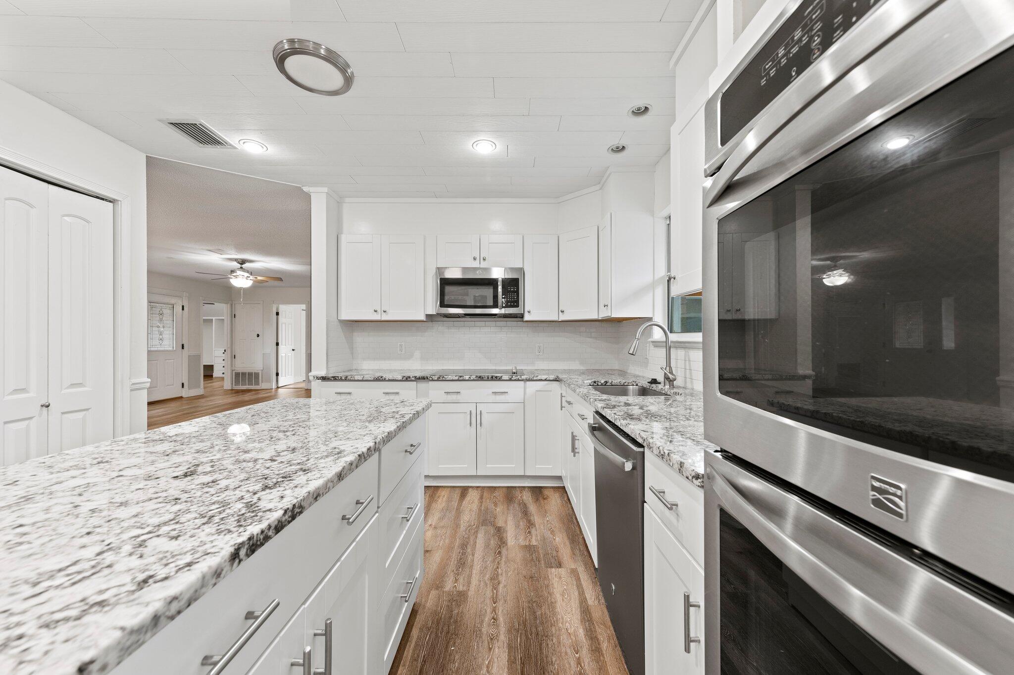 METES & BOUNDS - Residential Lease