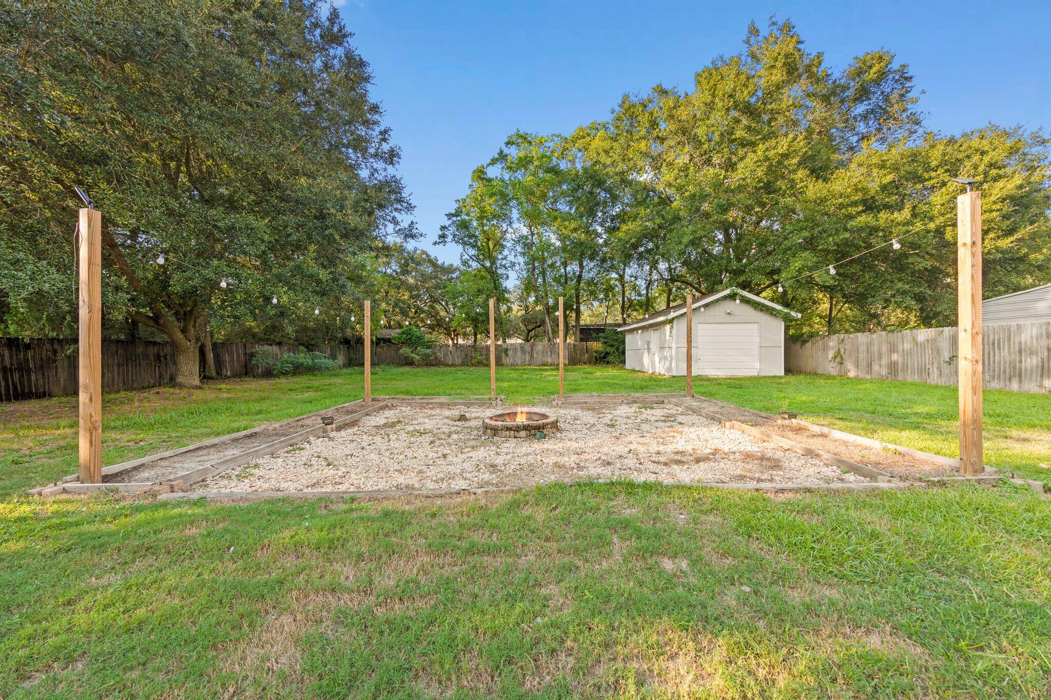 METES & BOUNDS - Residential Lease