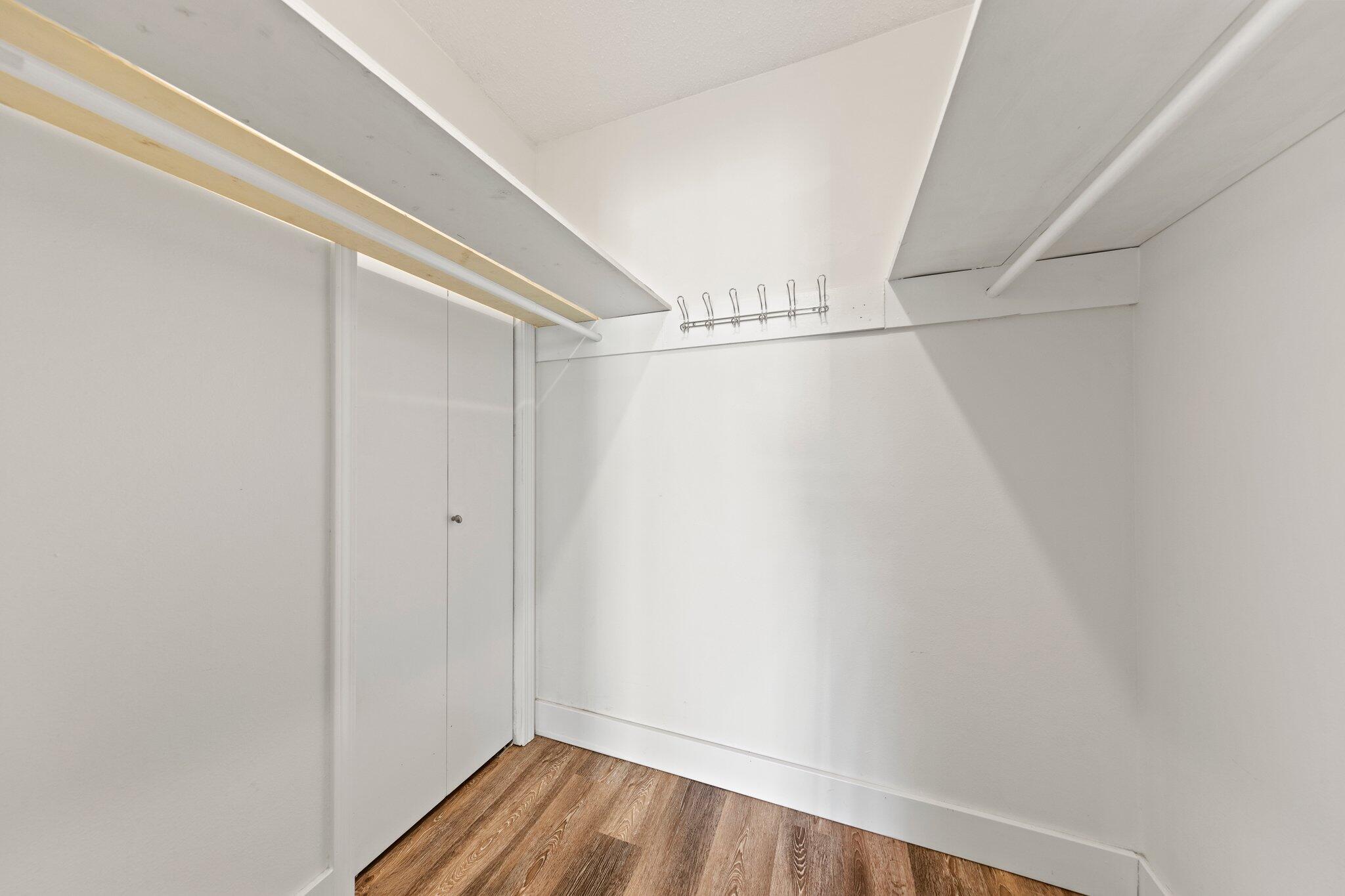 METES & BOUNDS - Residential Lease