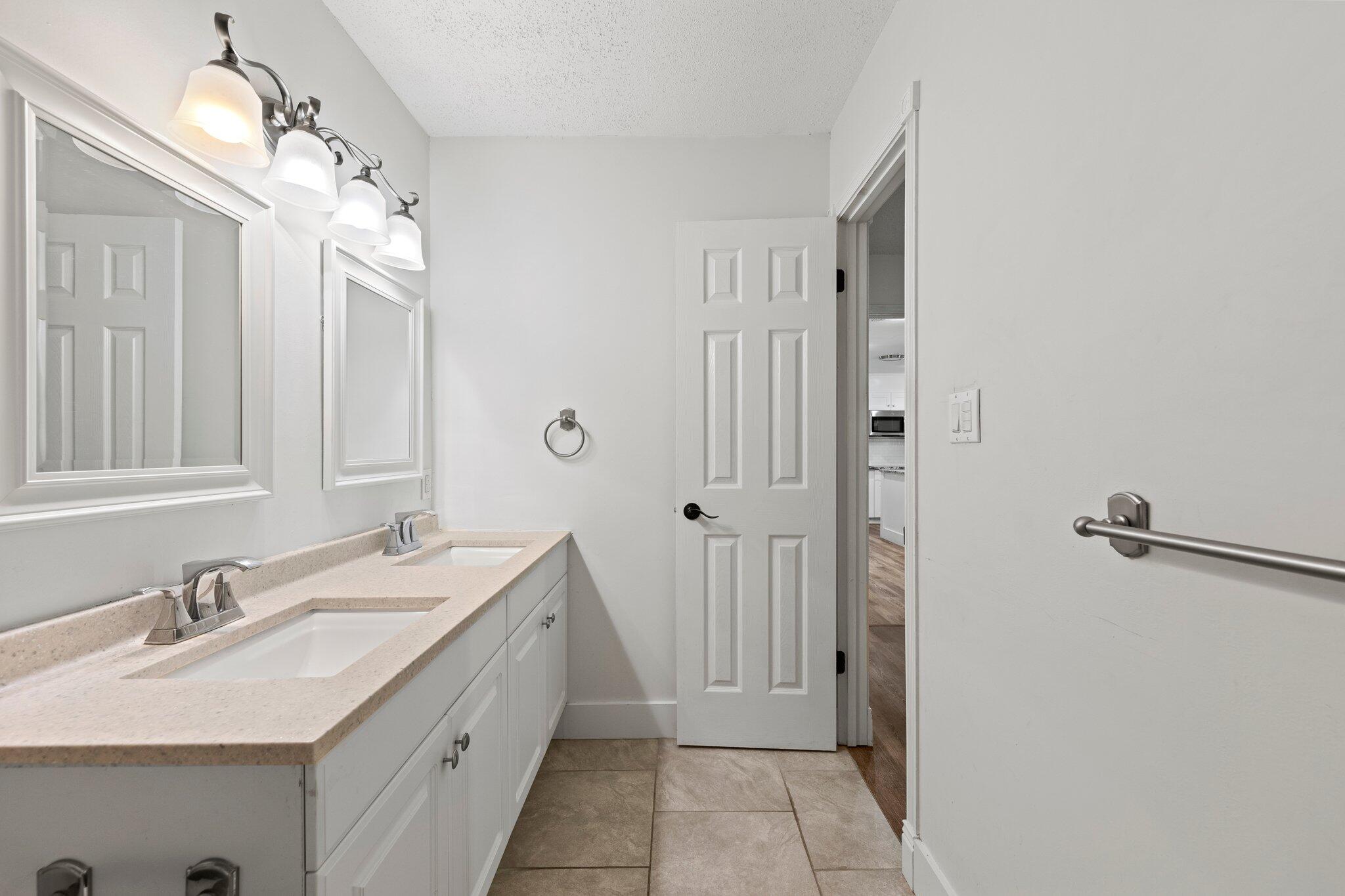 METES & BOUNDS - Residential Lease