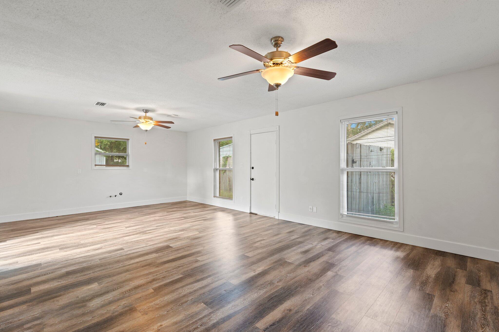 METES & BOUNDS - Residential Lease