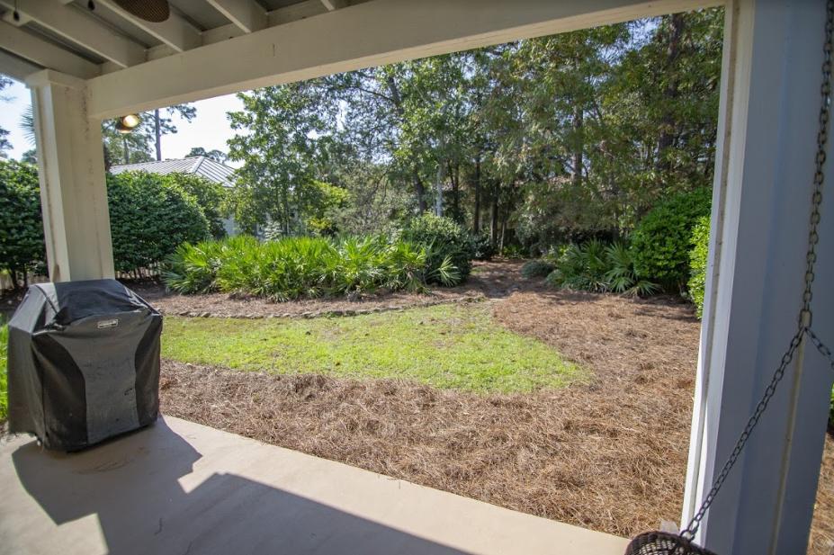 CRYSTAL LAKE - Residential