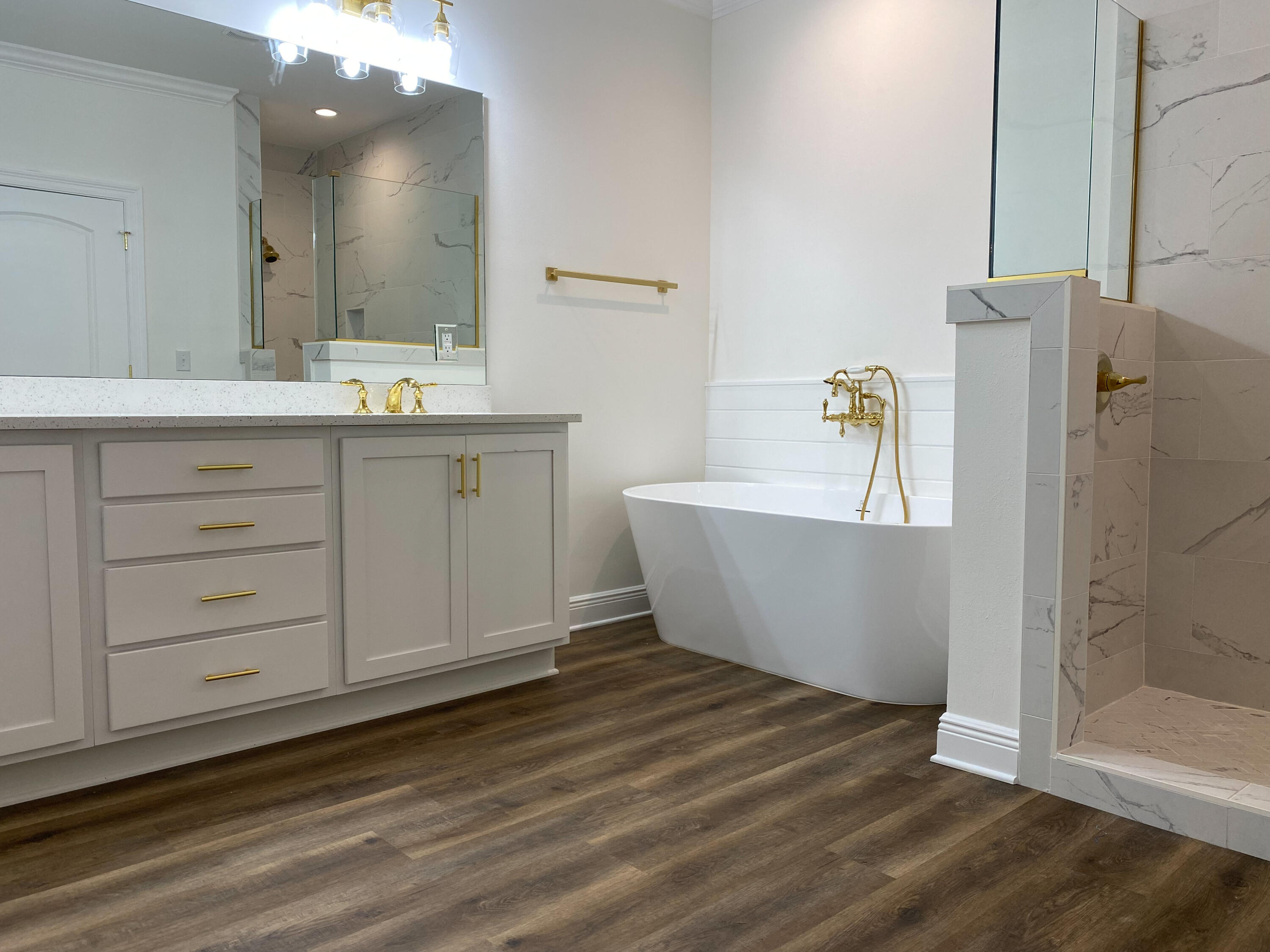 BEAR CREEK COTTAGES - Residential