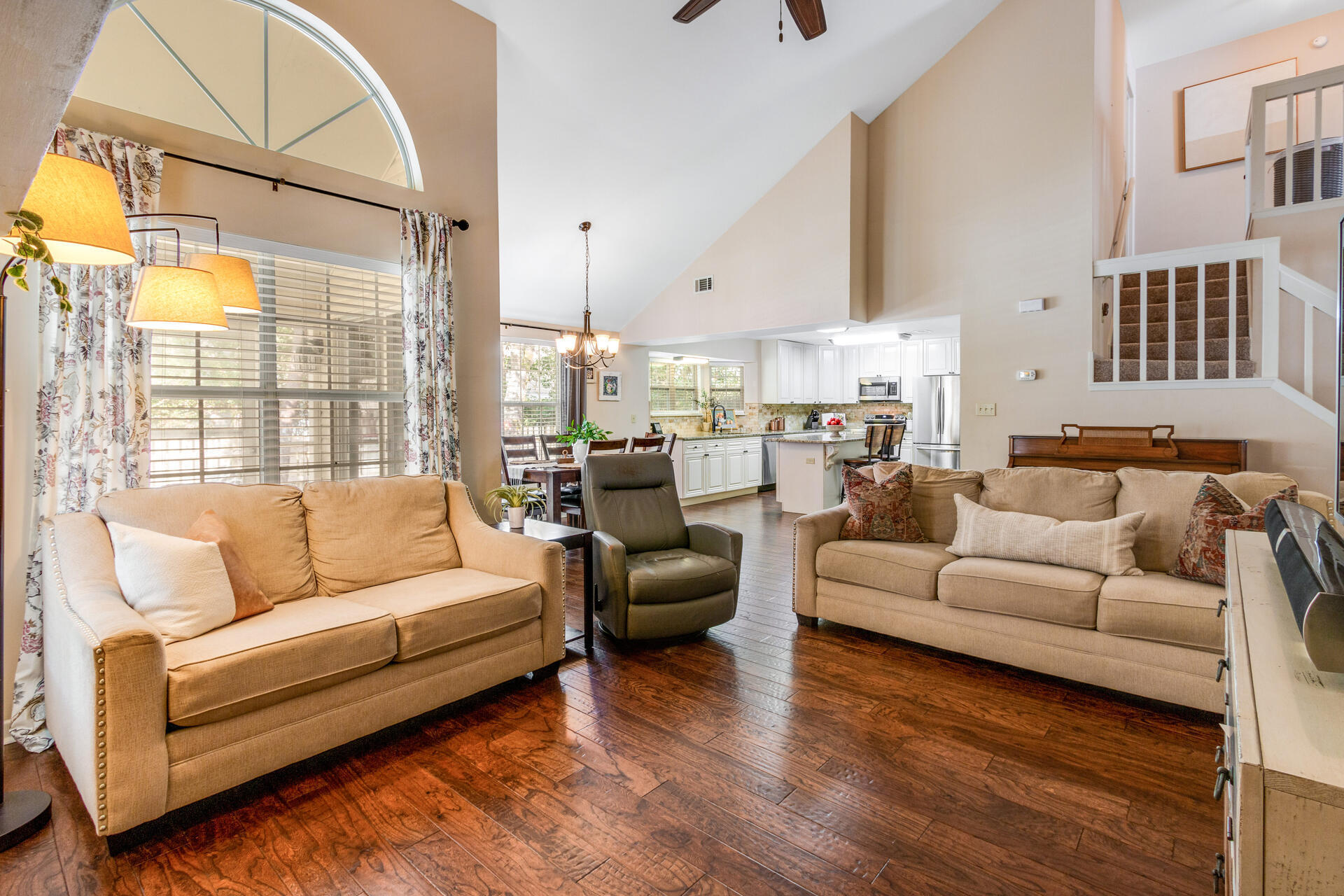 FAIRWAY LAKES PH 1 - Residential