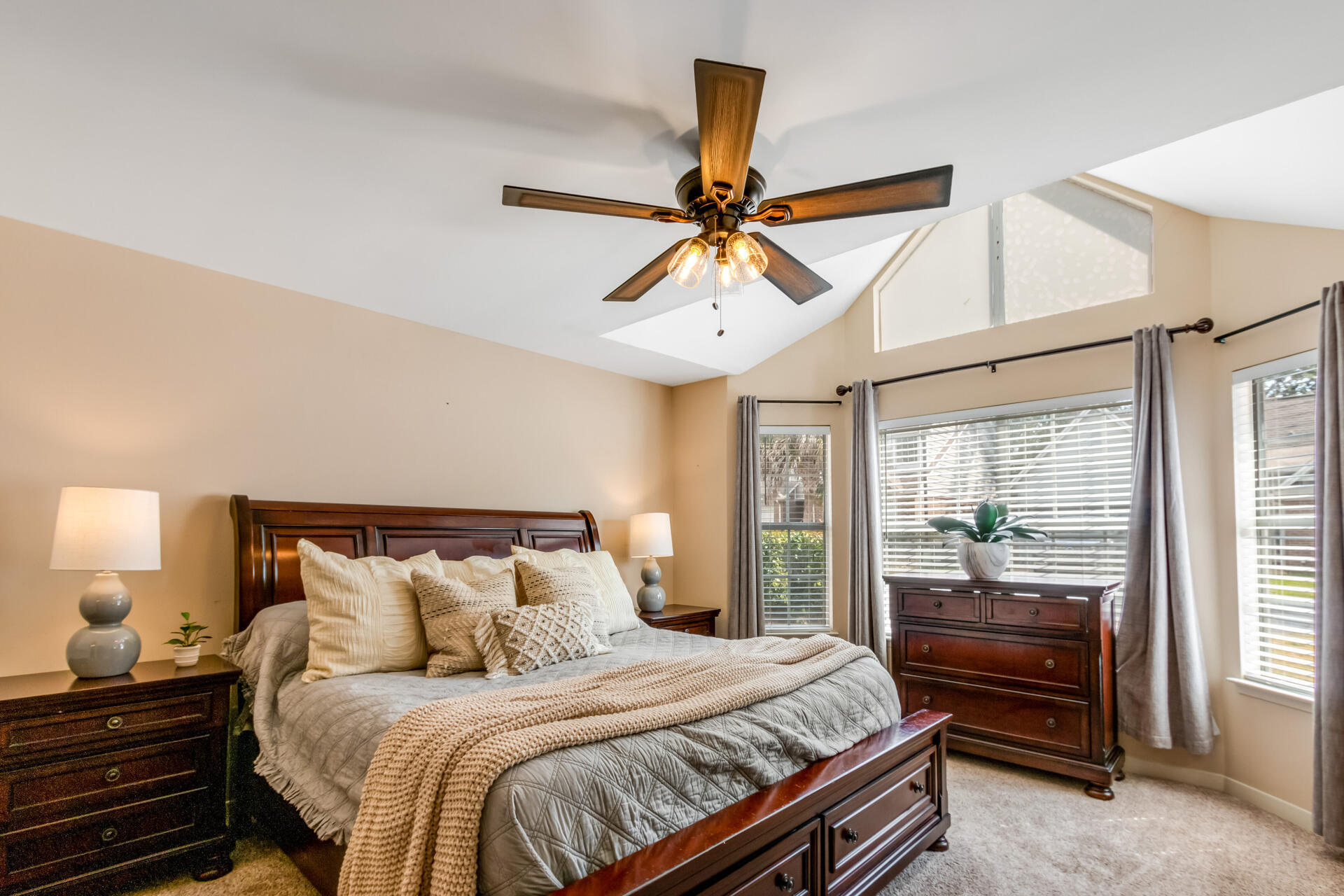 FAIRWAY LAKES PH 1 - Residential