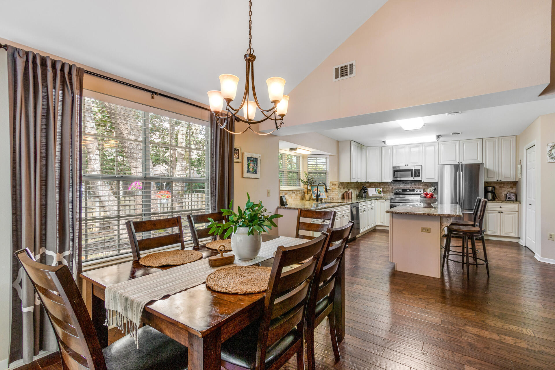 FAIRWAY LAKES PH 1 - Residential