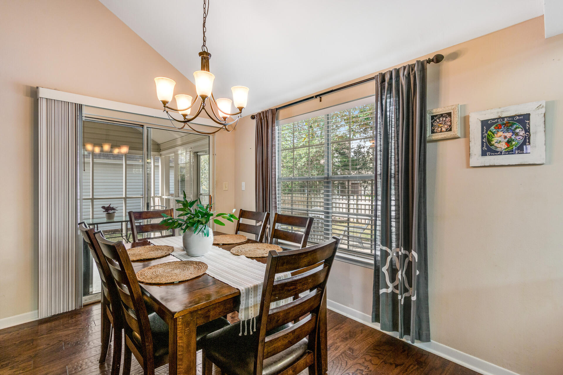 FAIRWAY LAKES PH 1 - Residential