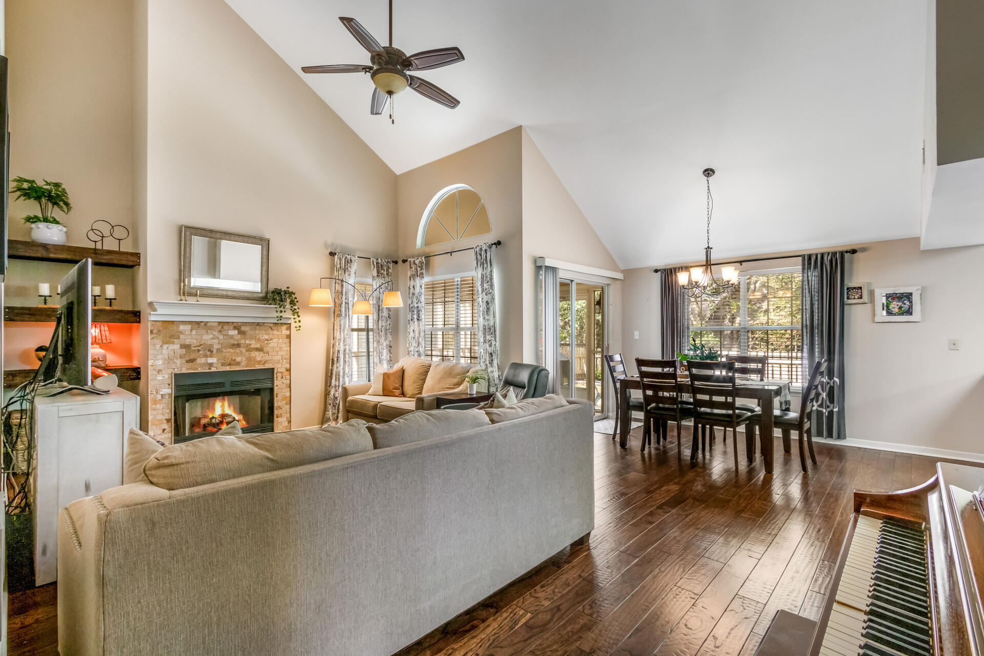 FAIRWAY LAKES PH 1 - Residential