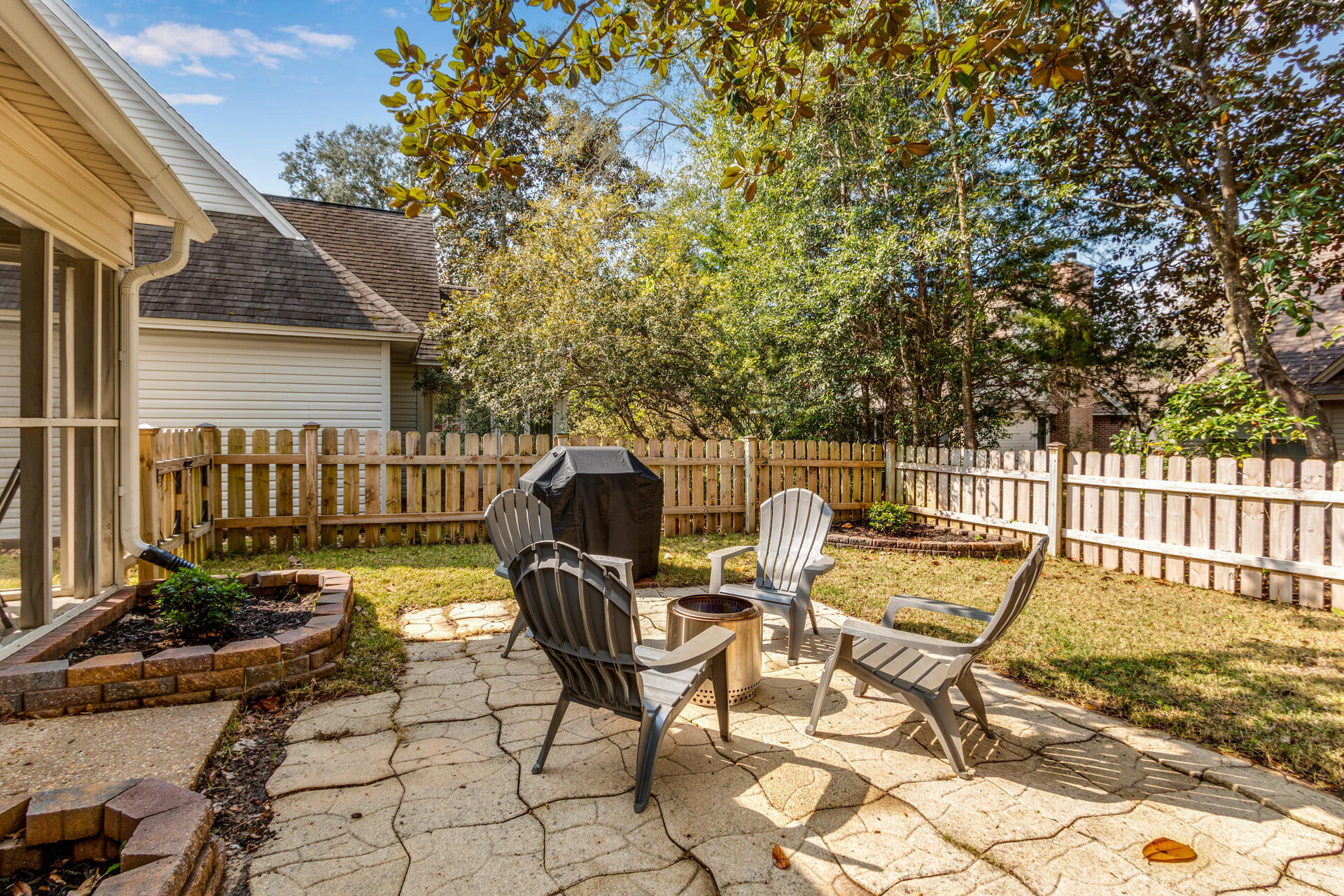 FAIRWAY LAKES PH 1 - Residential