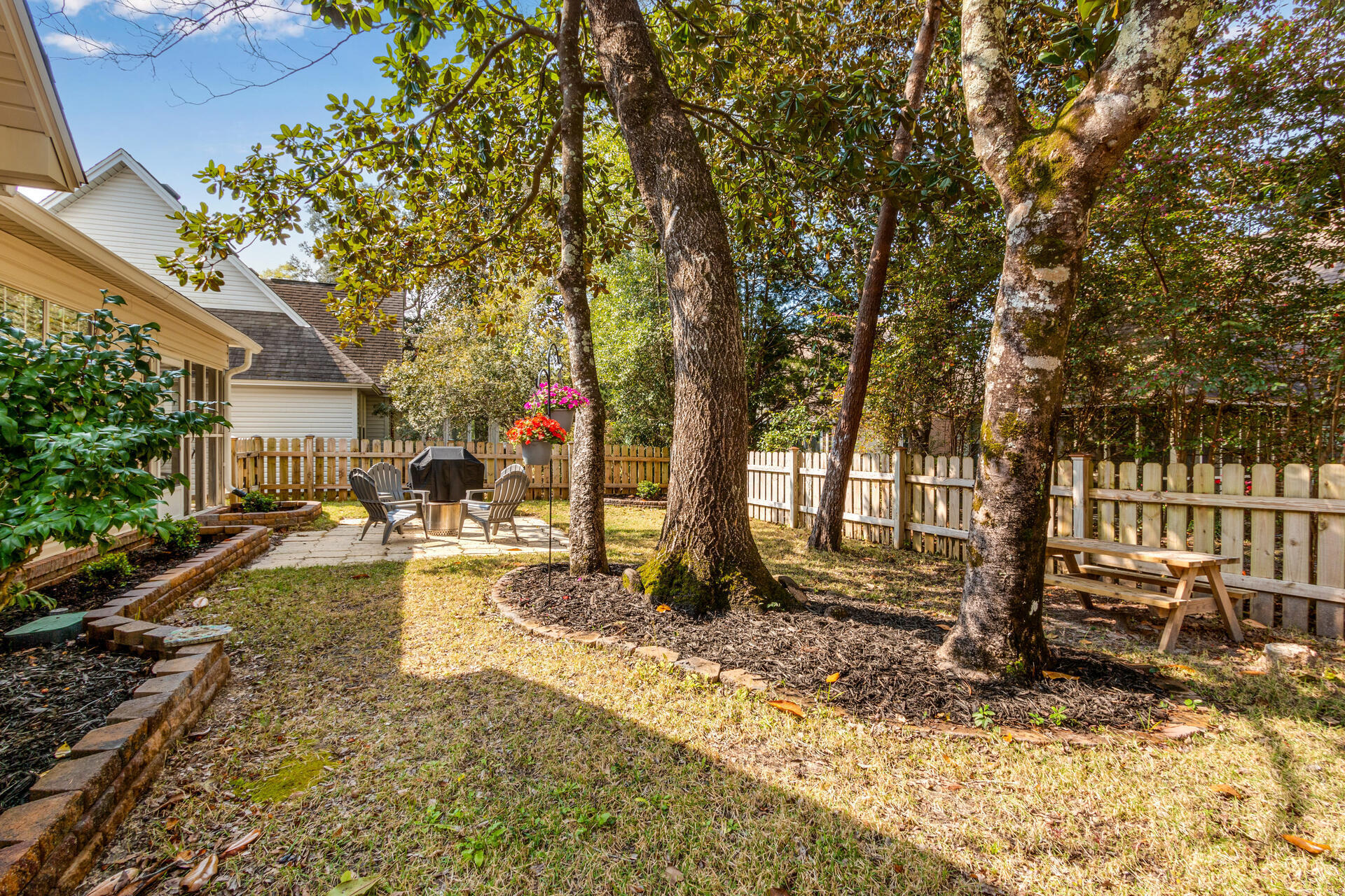 FAIRWAY LAKES PH 1 - Residential