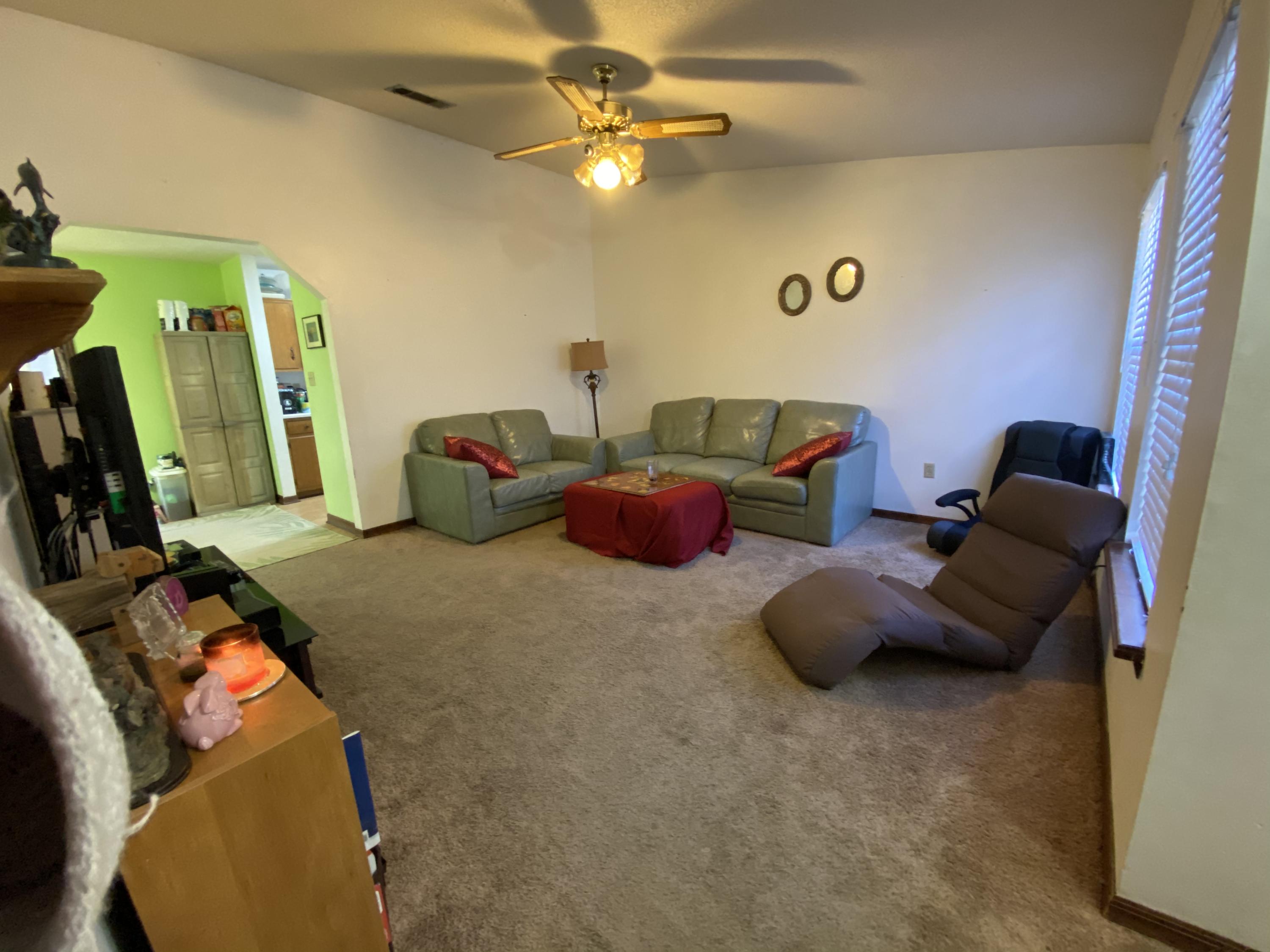 PINE MEADOWS #3 PHASE II LOT 14 BLK A - Residential