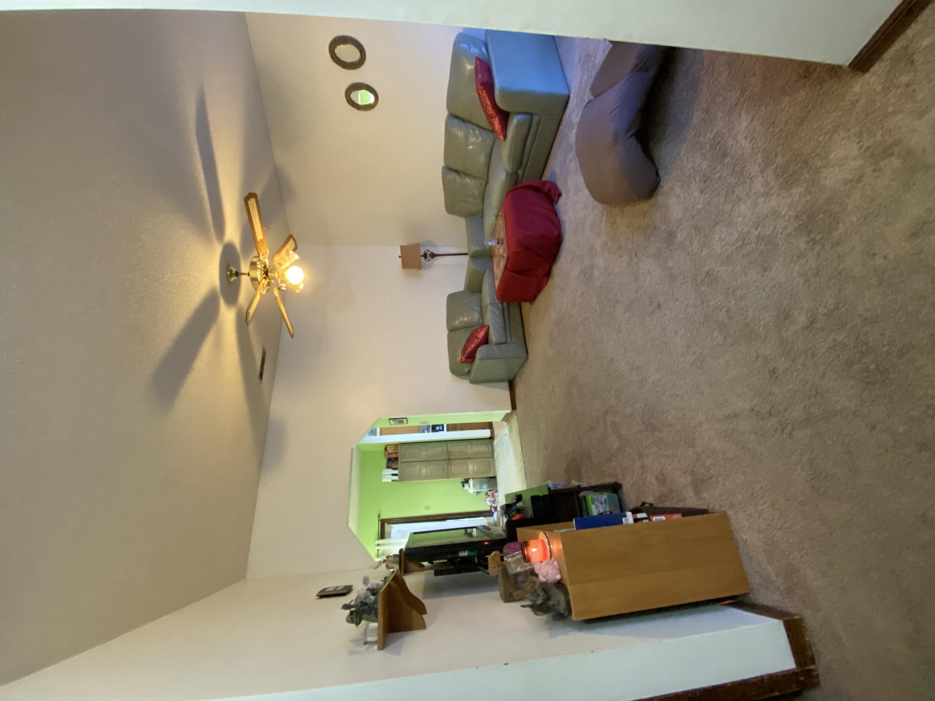 PINE MEADOWS #3 PHASE II LOT 14 BLK A - Residential