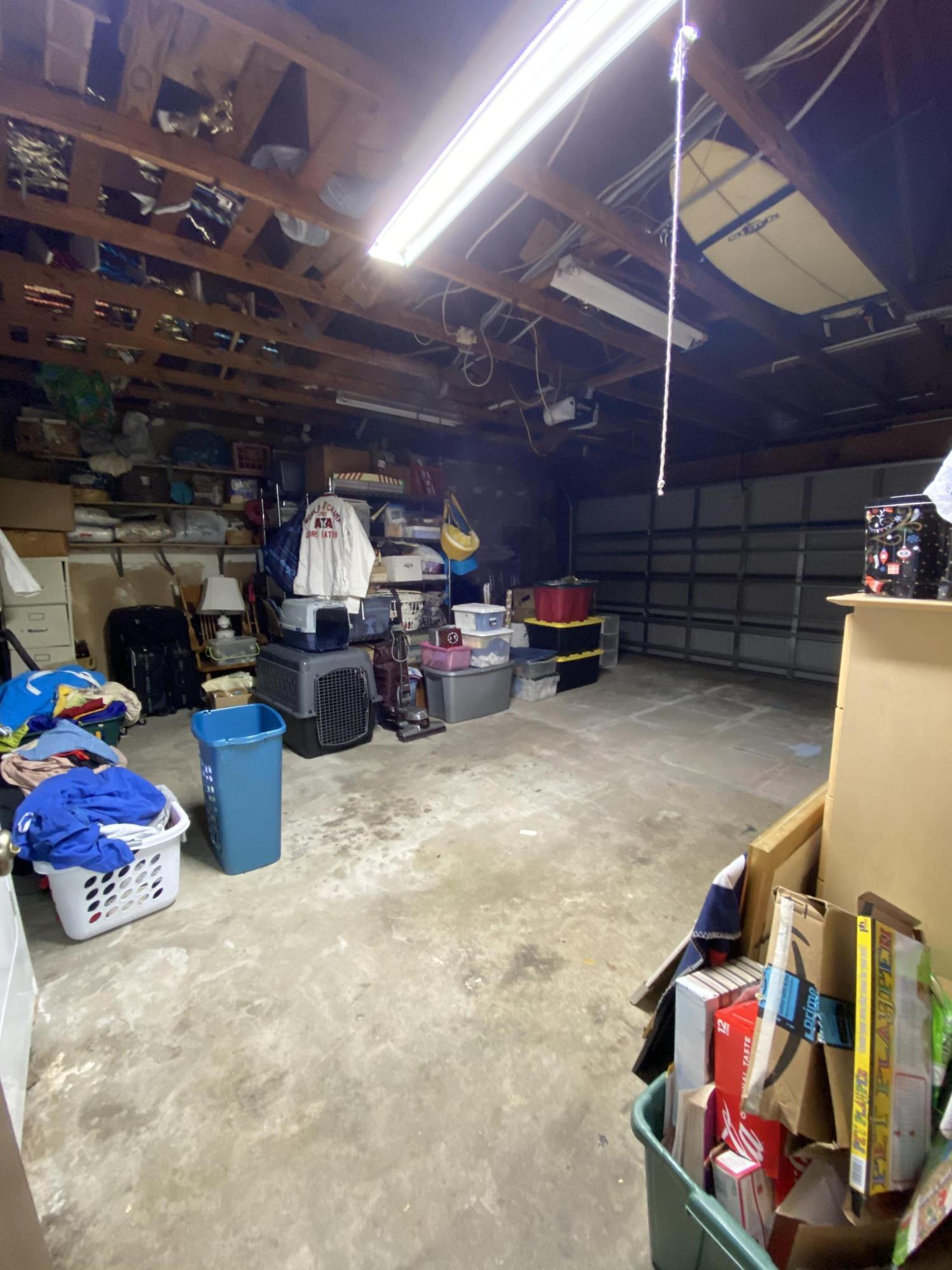 PINE MEADOWS #3 PHASE II LOT 14 BLK A - Residential