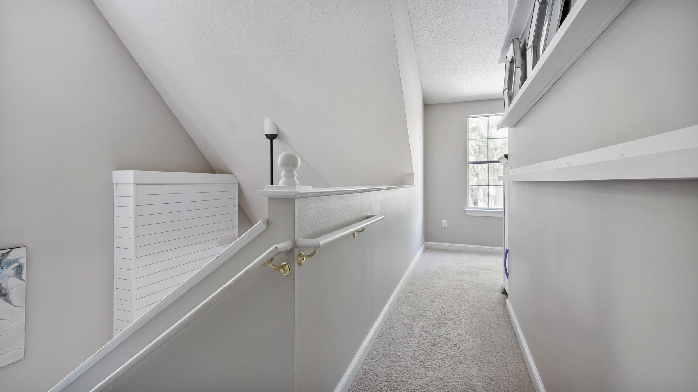 CRYSTAL LAKE - Residential