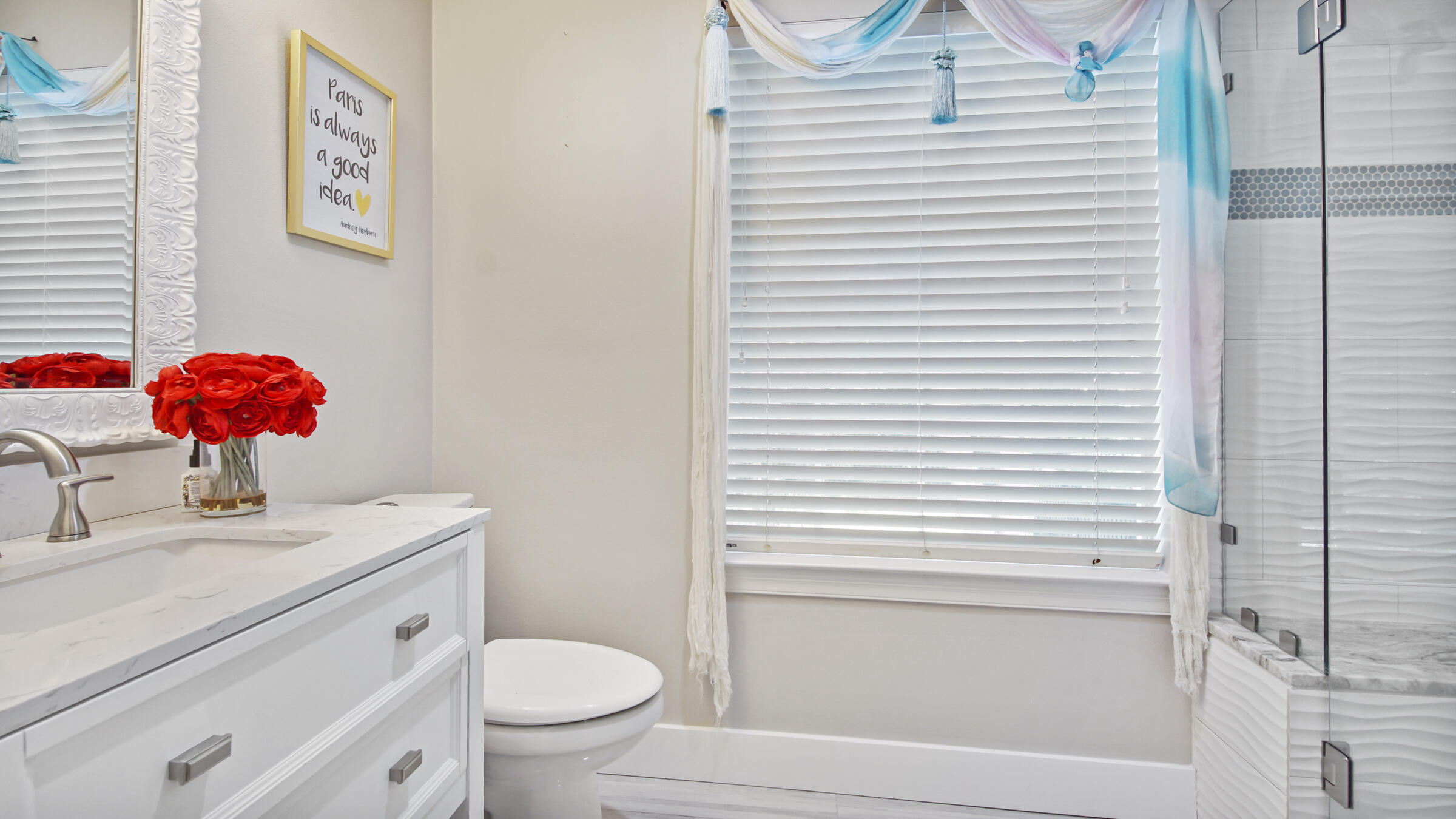 CRYSTAL LAKE - Residential