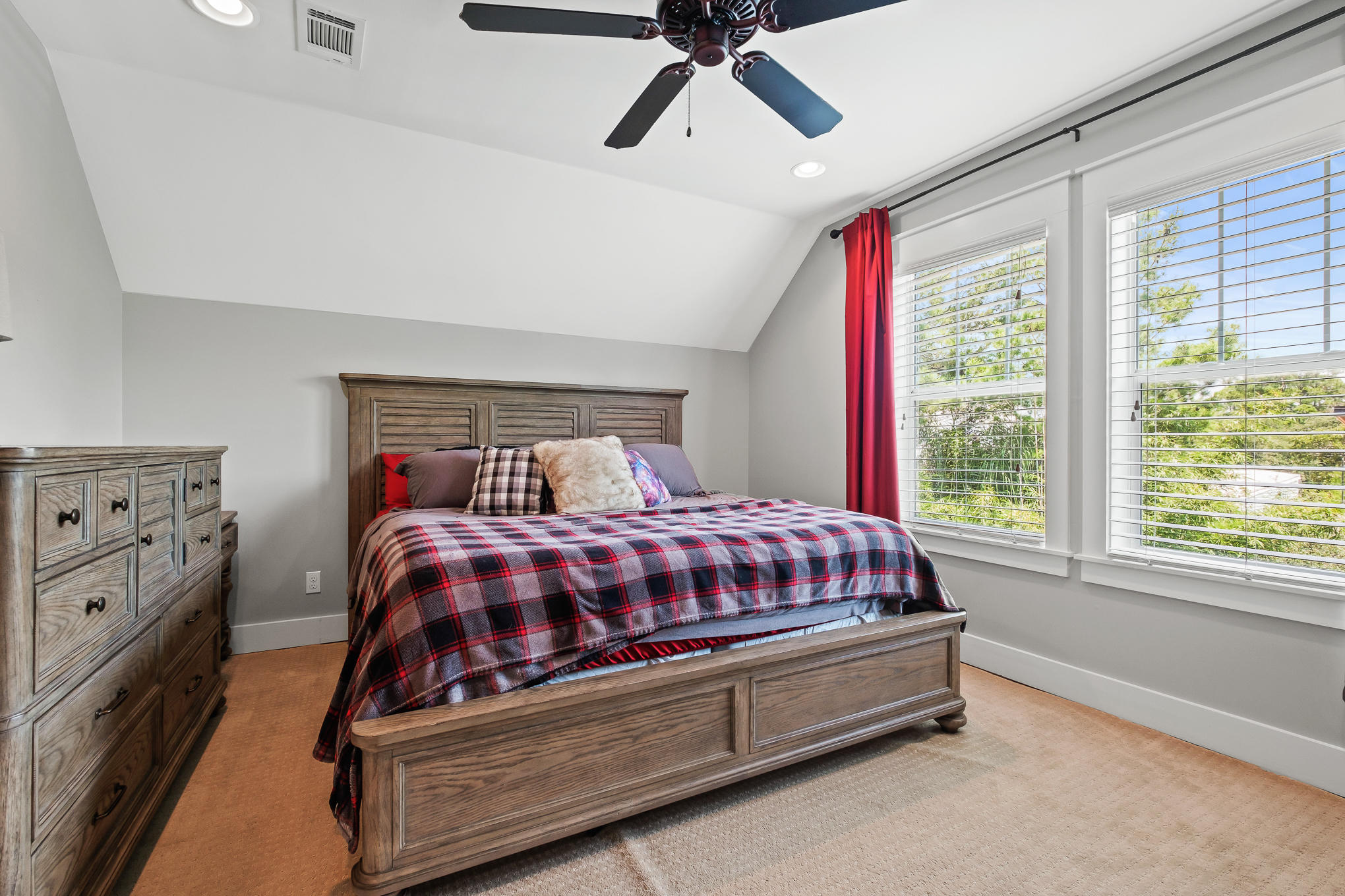 DALTON UNREC - Residential