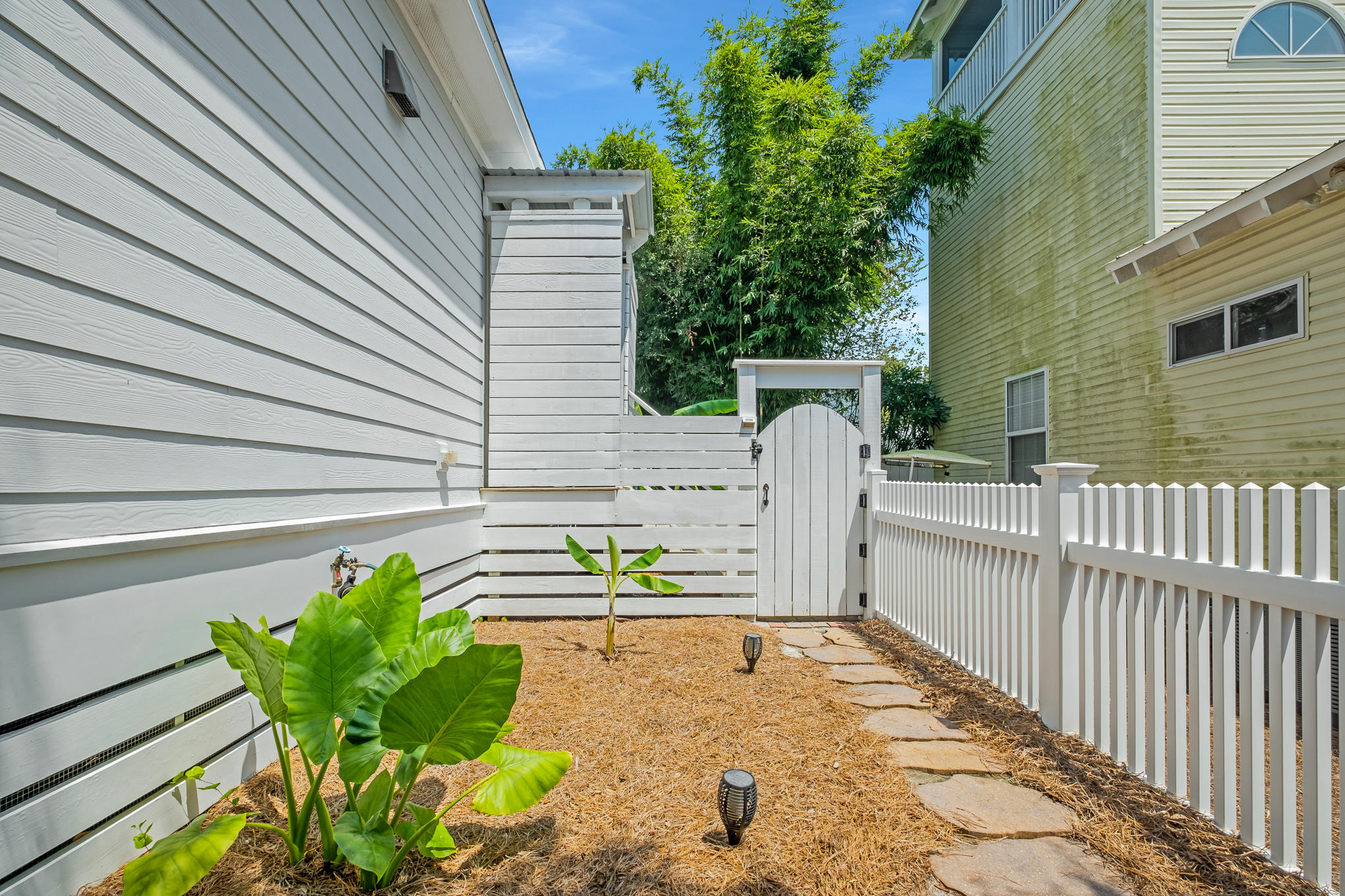 DALTON UNREC - Residential