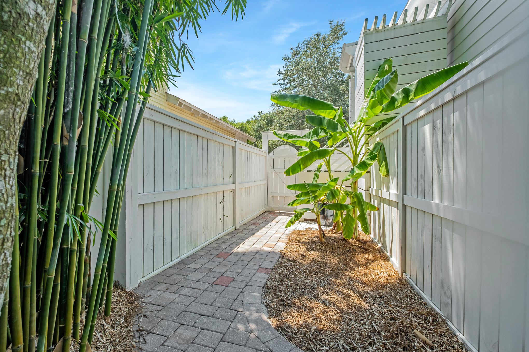 DALTON UNREC - Residential