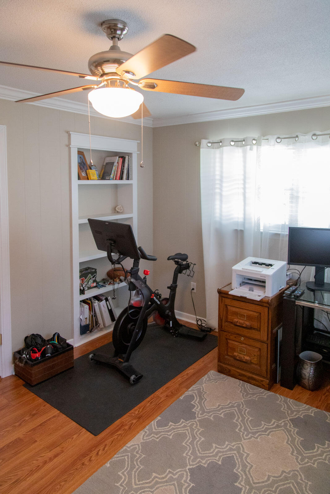 COUNTRY CLUB ESTATES - Residential