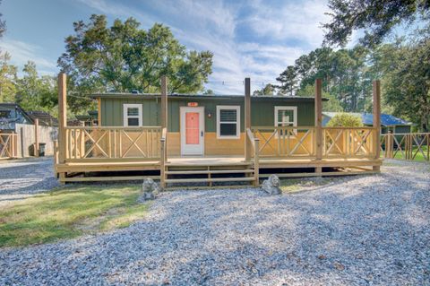 Photo of 85 Our Street, Vernon, FL 32462 (MLS # 985598) Photo of 85 Our Street, Vernon, FL 32462 (MLS # 985598)