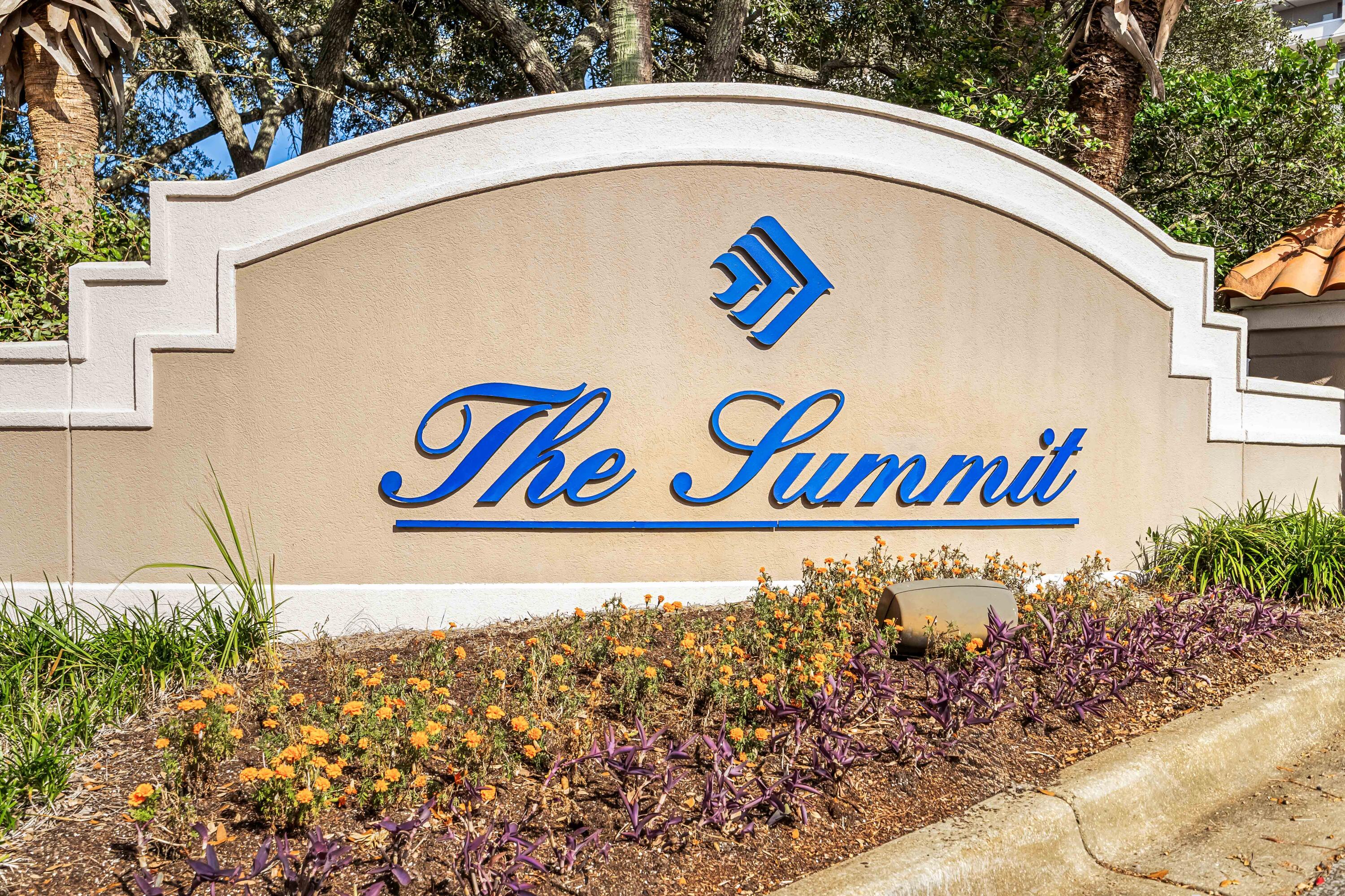 SUMMIT AT TOPS'L (THE) - Residential