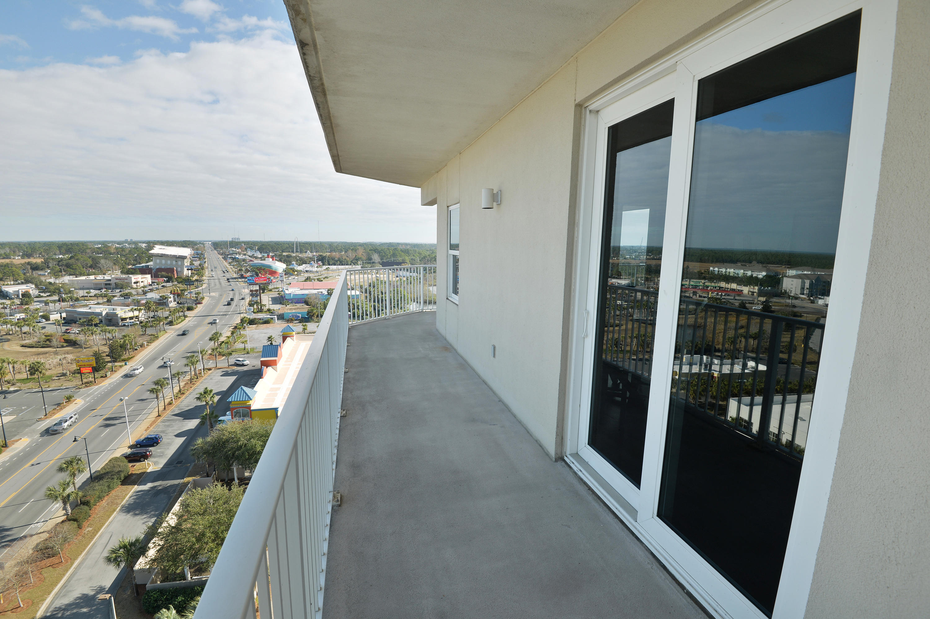Laketown Wharf - Residential
