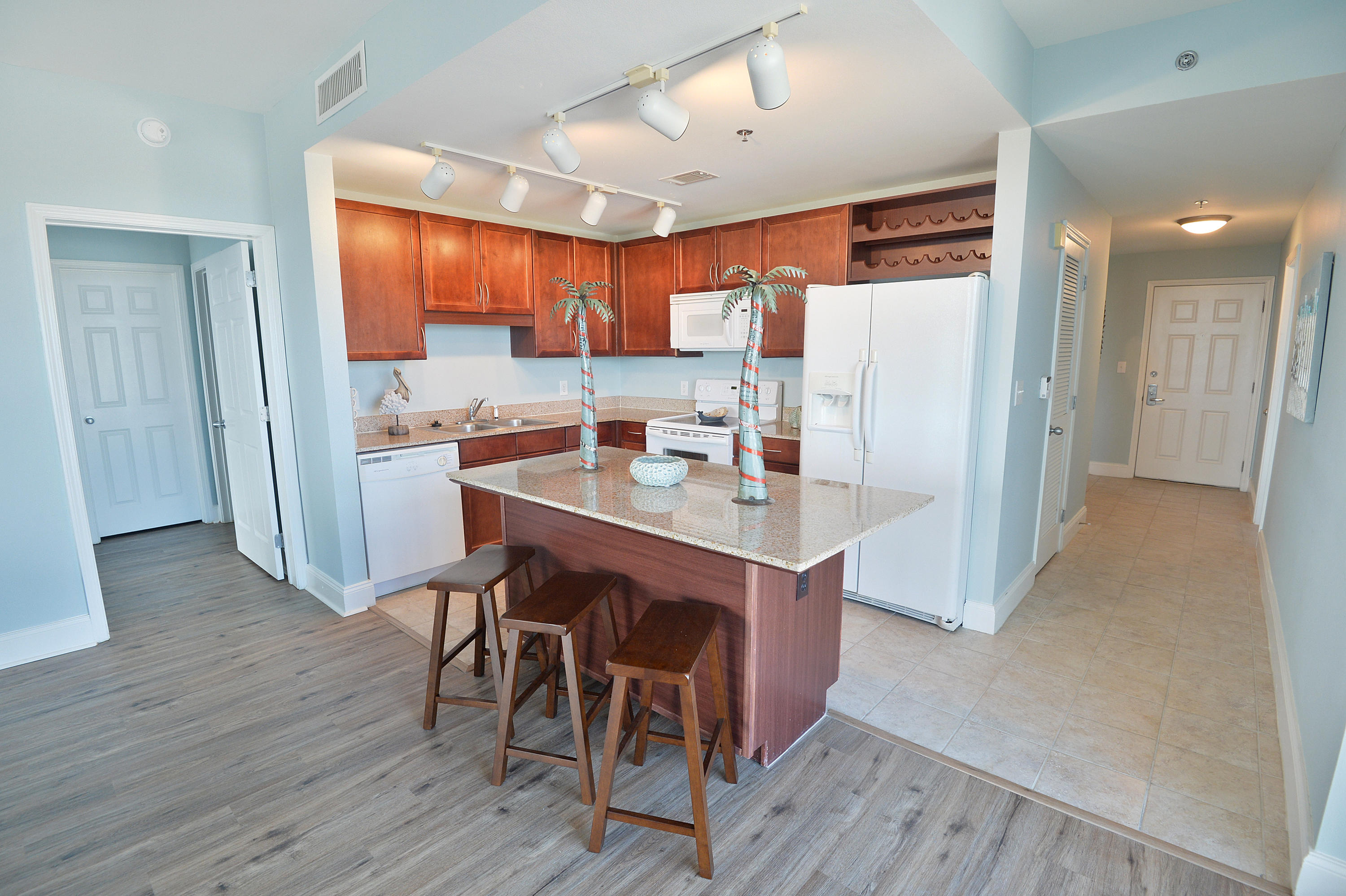 Laketown Wharf - Residential