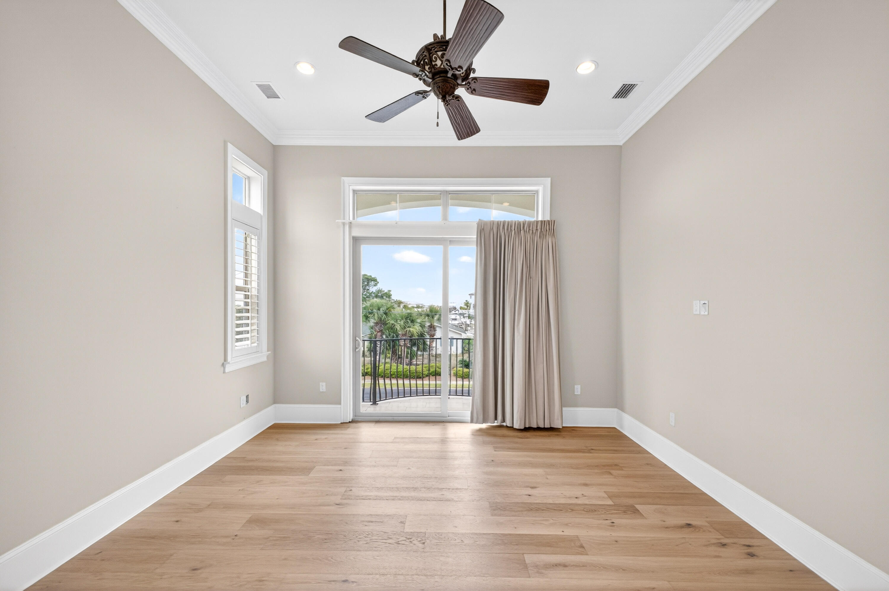 HOLIDAY ISLE - Residential