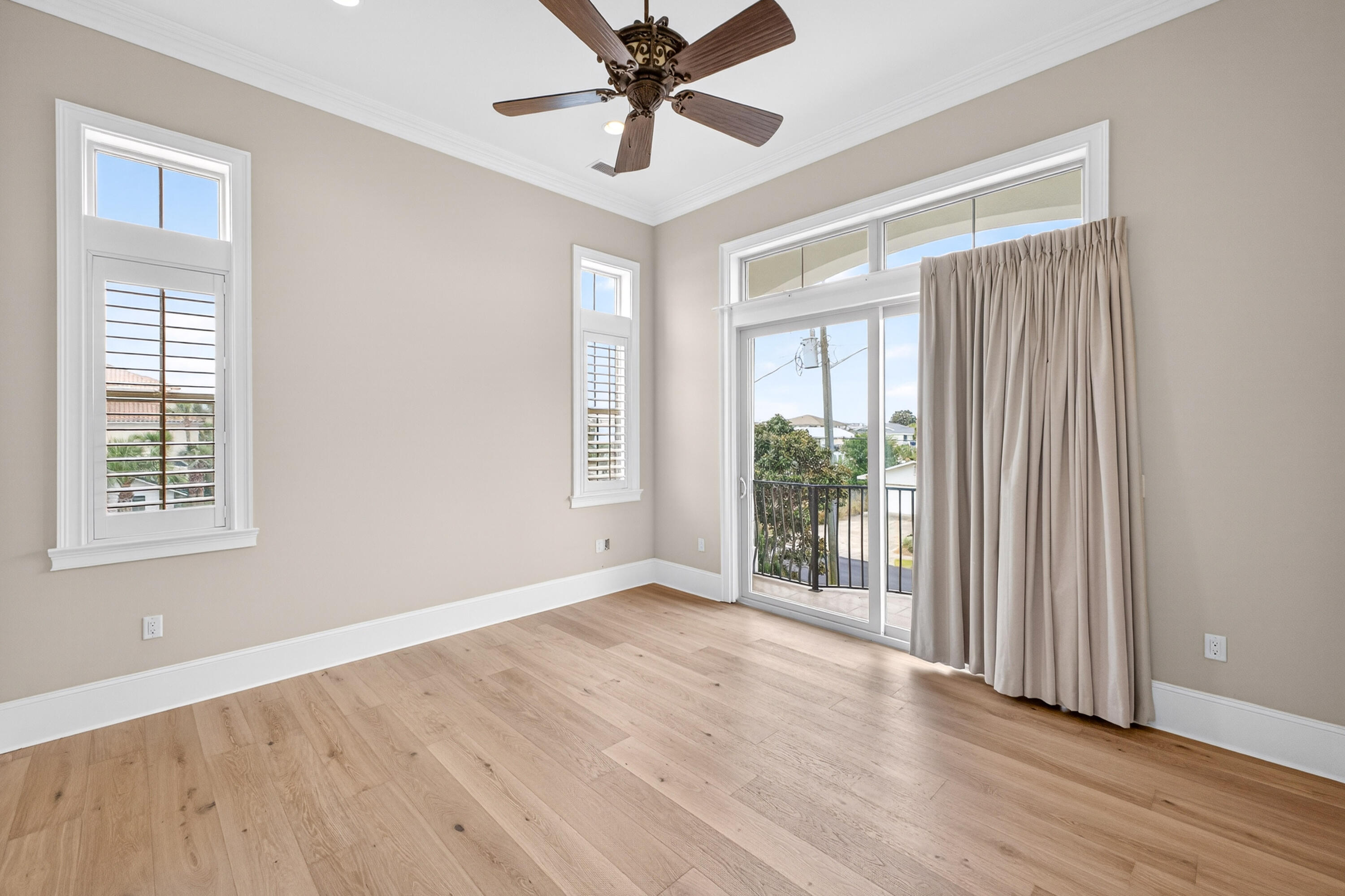 HOLIDAY ISLE - Residential