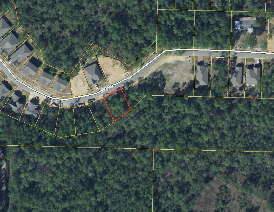 Great lot in Harstvedt Plantation.