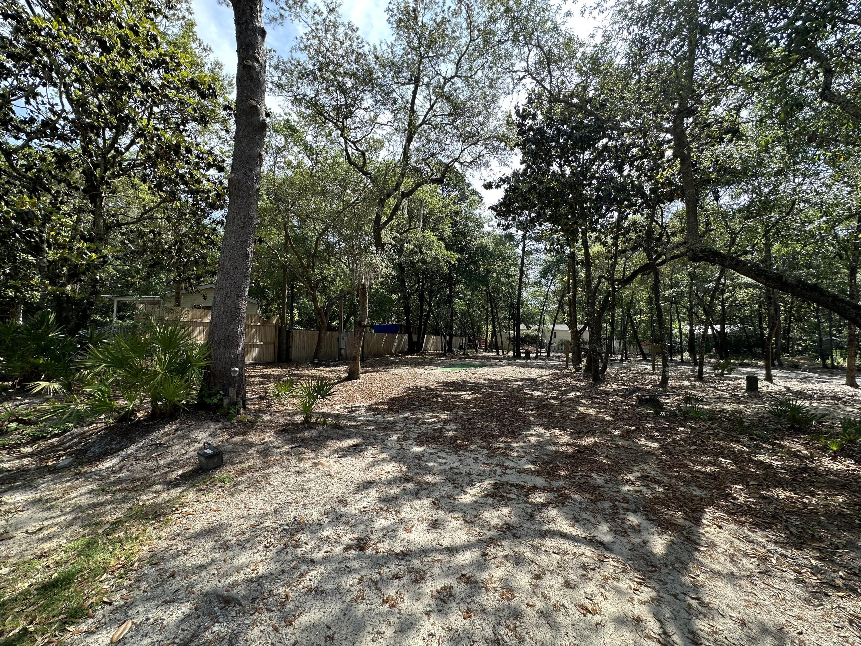 NO RECORDED SUBDIVISION - Land