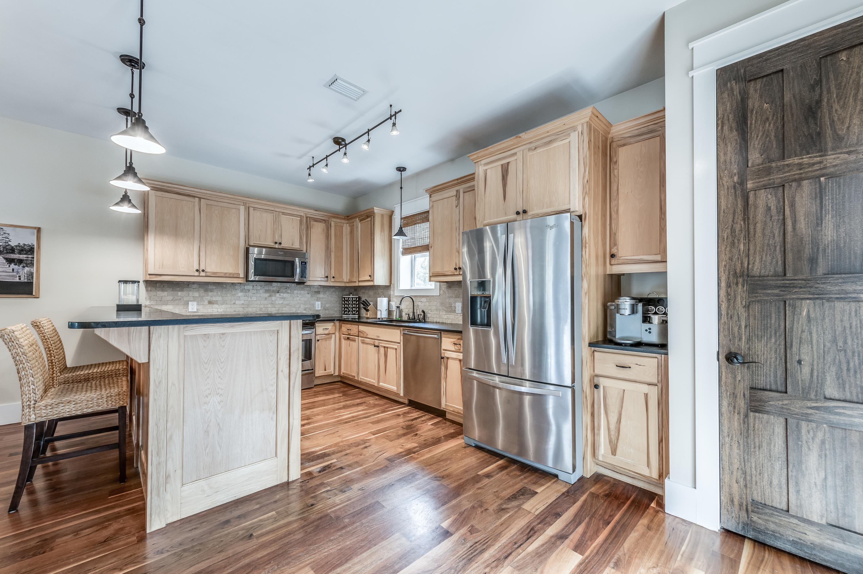 LAKE SHORE ESTATES - Residential