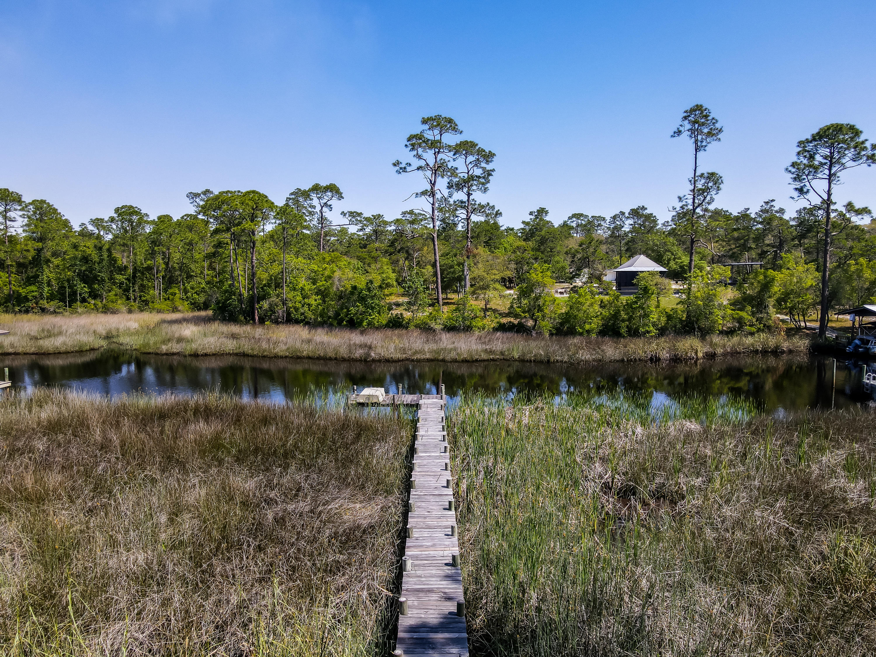 LAKE SHORE ESTATES - Residential