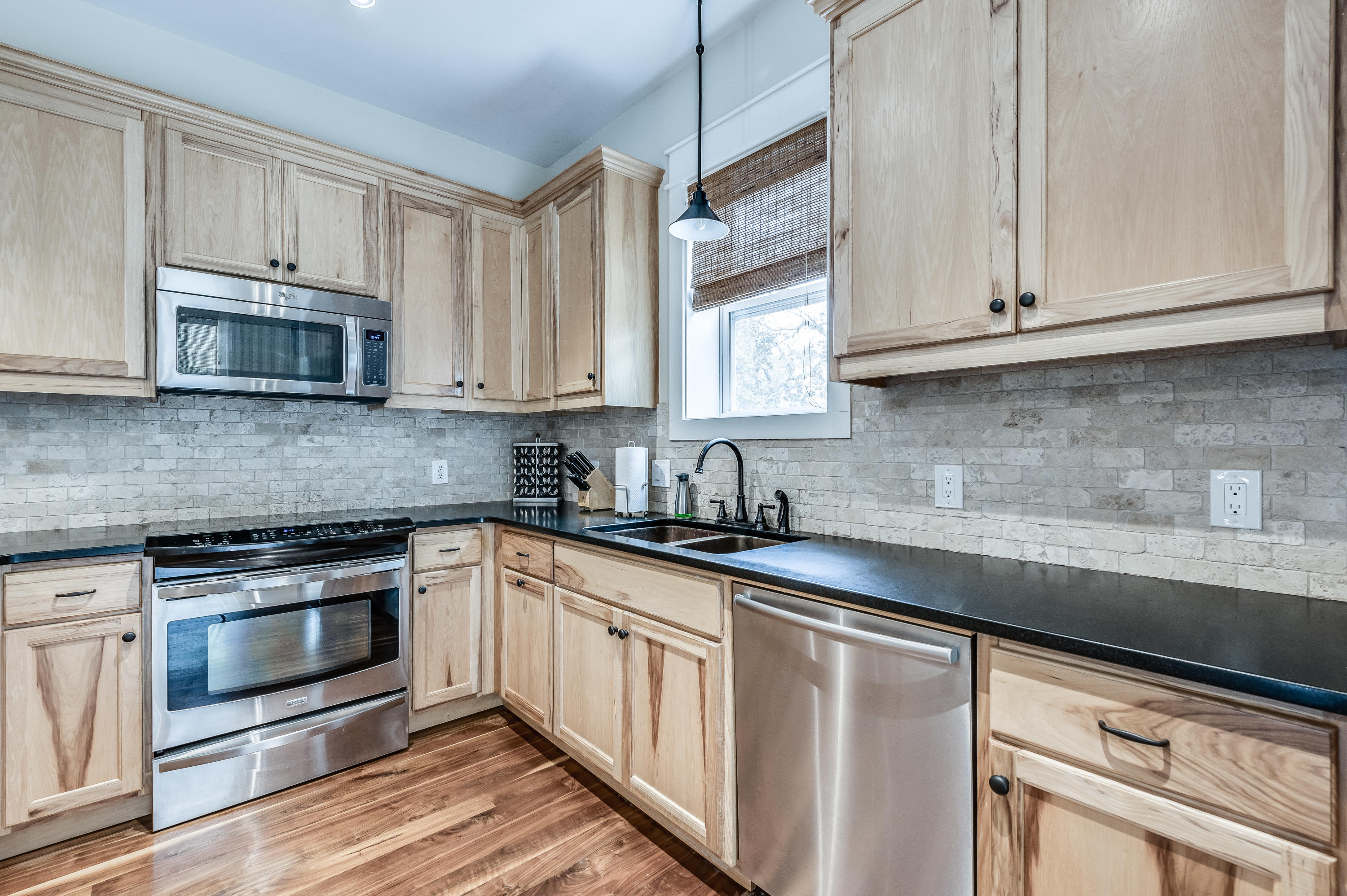 LAKE SHORE ESTATES - Residential