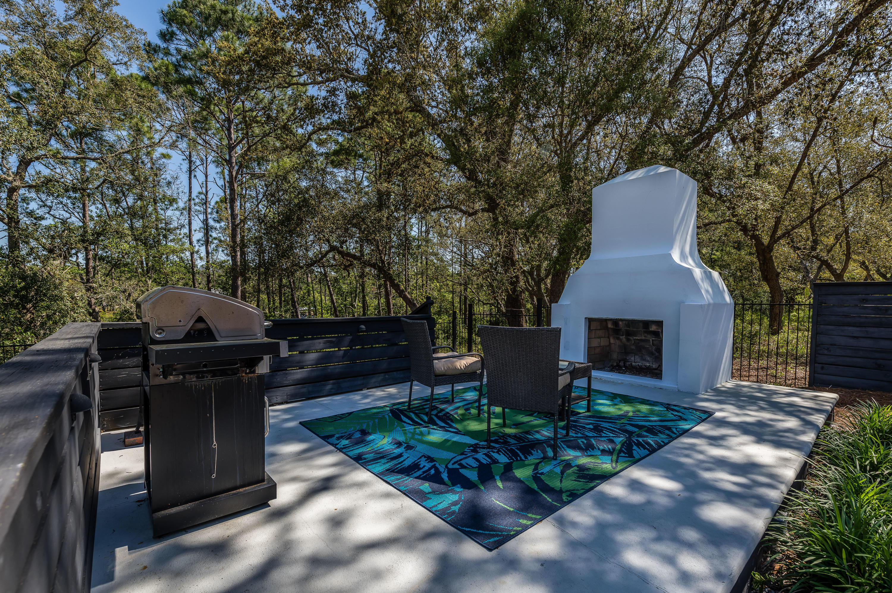 LAKE SHORE ESTATES - Residential