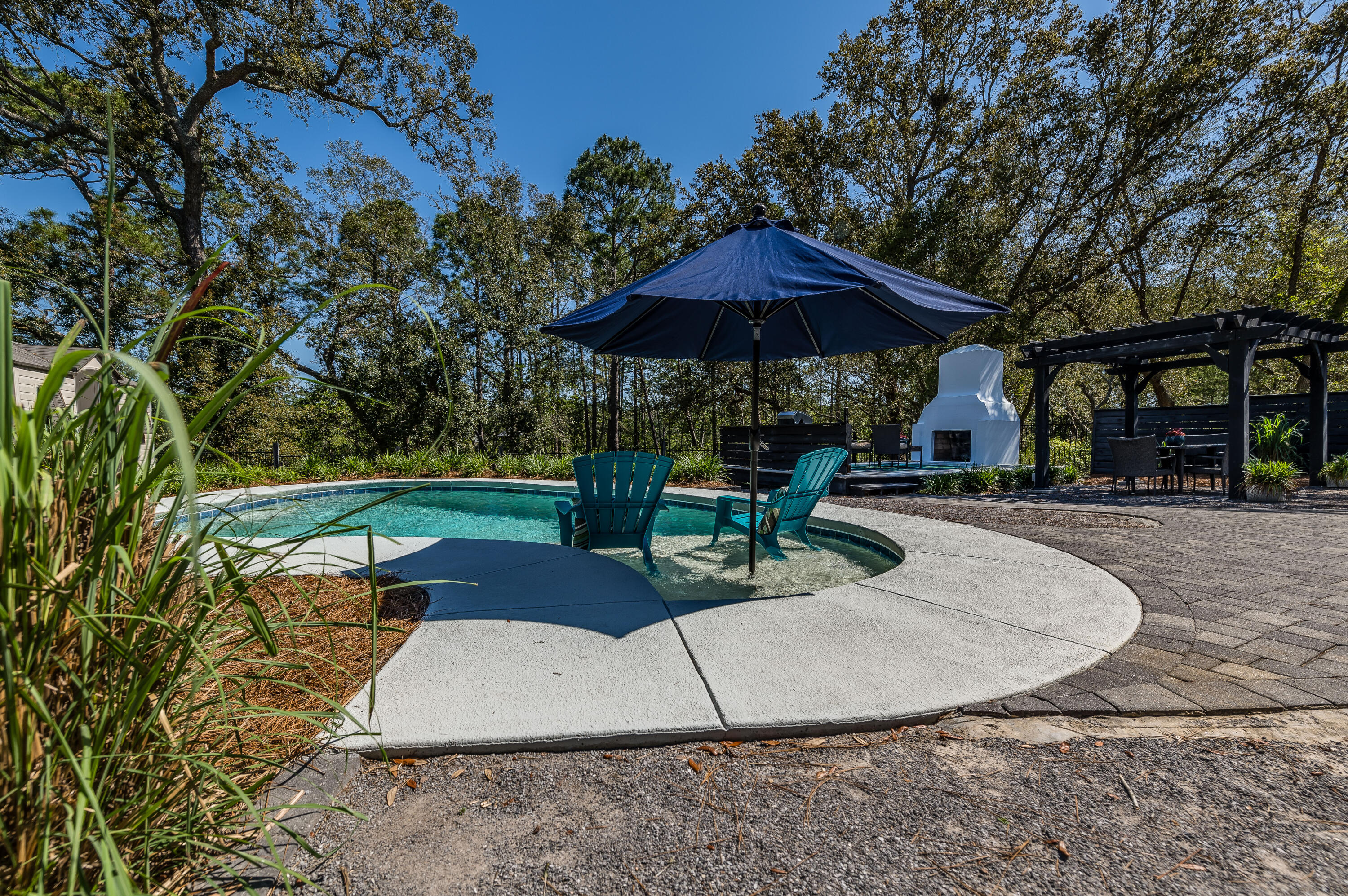 LAKE SHORE ESTATES - Residential