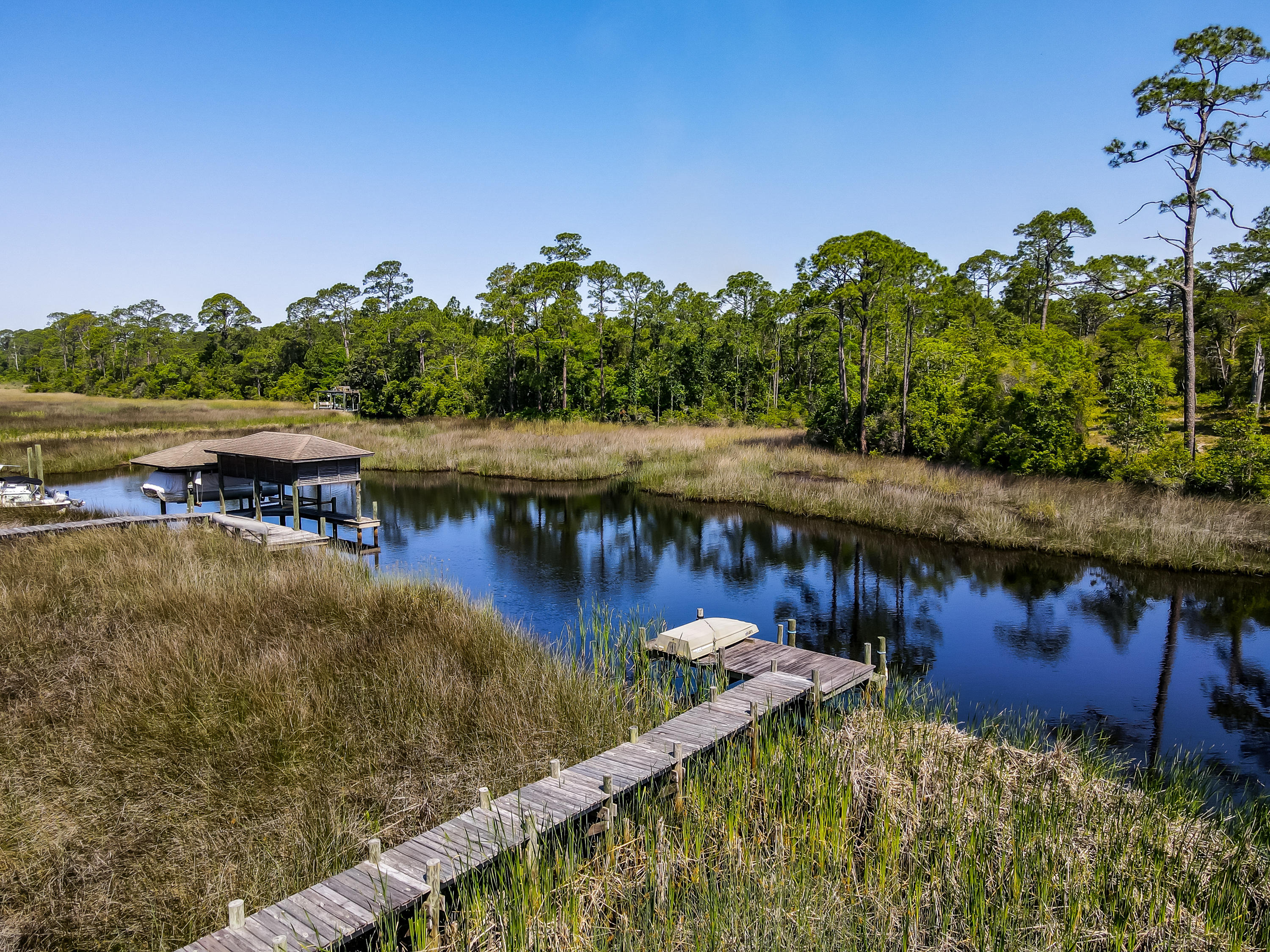 LAKE SHORE ESTATES - Residential