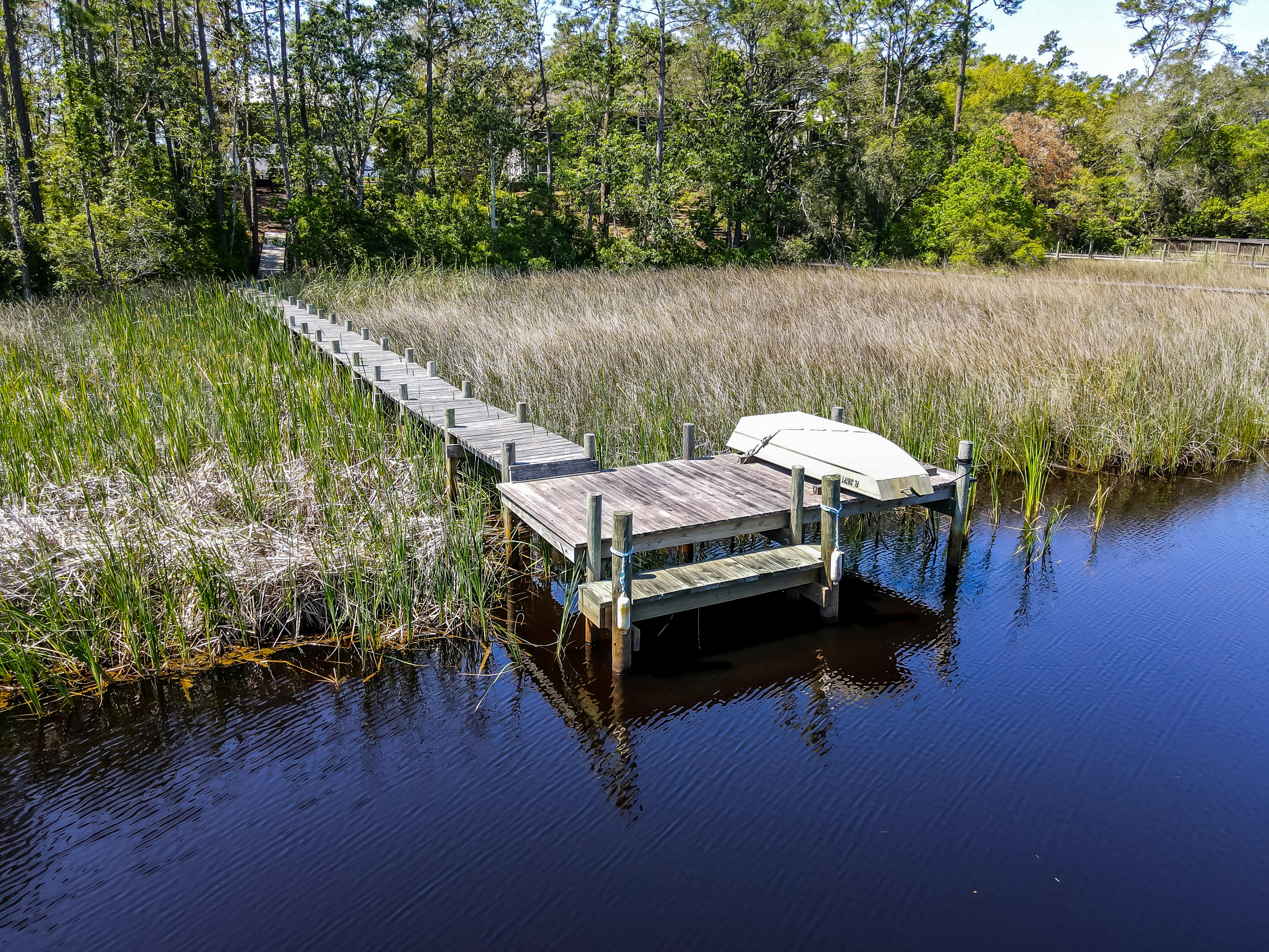 LAKE SHORE ESTATES - Residential