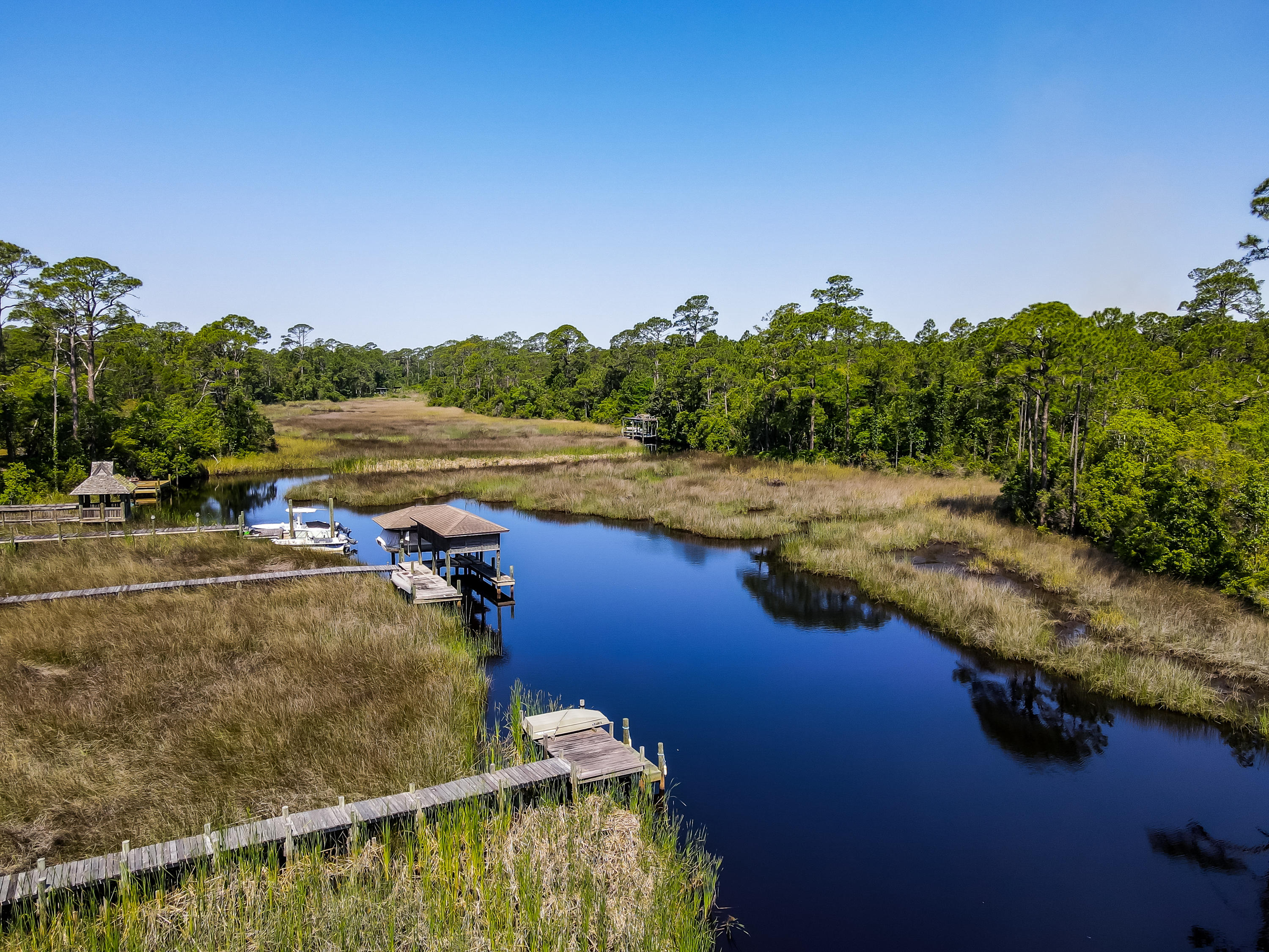 LAKE SHORE ESTATES - Residential