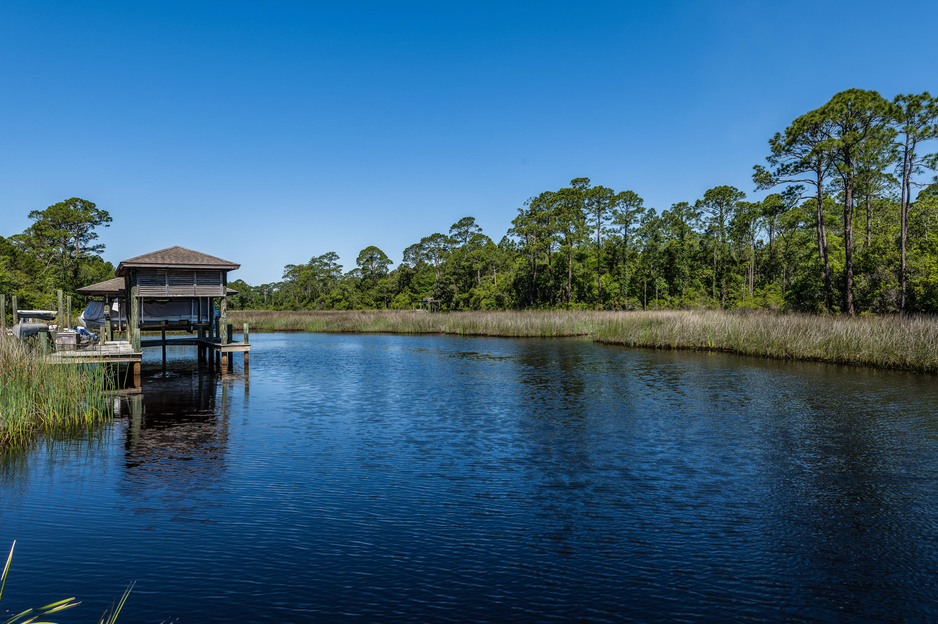 LAKE SHORE ESTATES - Residential